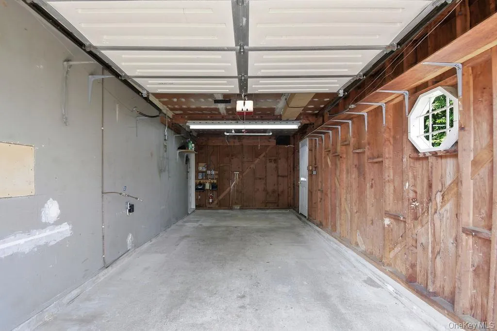6 Budenos Drive, Islip, NY, 3 Bedrooms Bedrooms, 10 Rooms Rooms,1 BathroomBathrooms,Residential,For Rent,Budenos,0,1037177 6 Budenos Drive, Islip, NY, 3 Bedrooms Bedrooms, 10 Rooms Rooms,1 BathroomBathrooms,Residential,For Rent,Budenos,0,1037177
