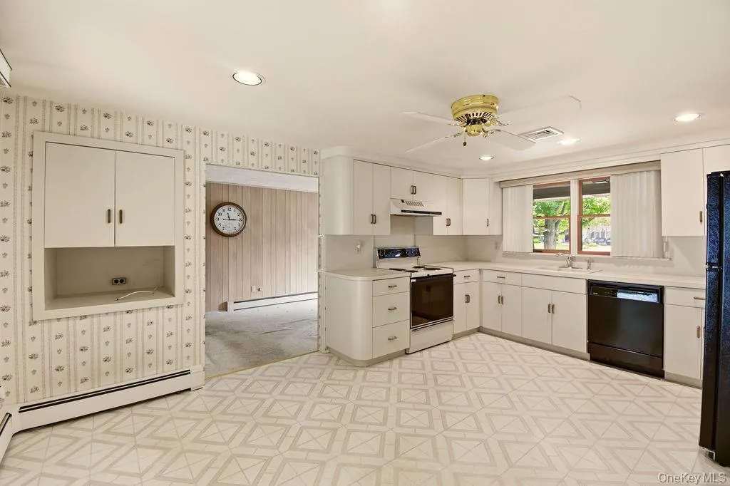 6 Budenos Drive, Islip, NY, 3 Bedrooms Bedrooms, 10 Rooms Rooms,1 BathroomBathrooms,Residential,For Rent,Budenos,0,1037177 6 Budenos Drive, Islip, NY, 3 Bedrooms Bedrooms, 10 Rooms Rooms,1 BathroomBathrooms,Residential,For Rent,Budenos,0,1037177