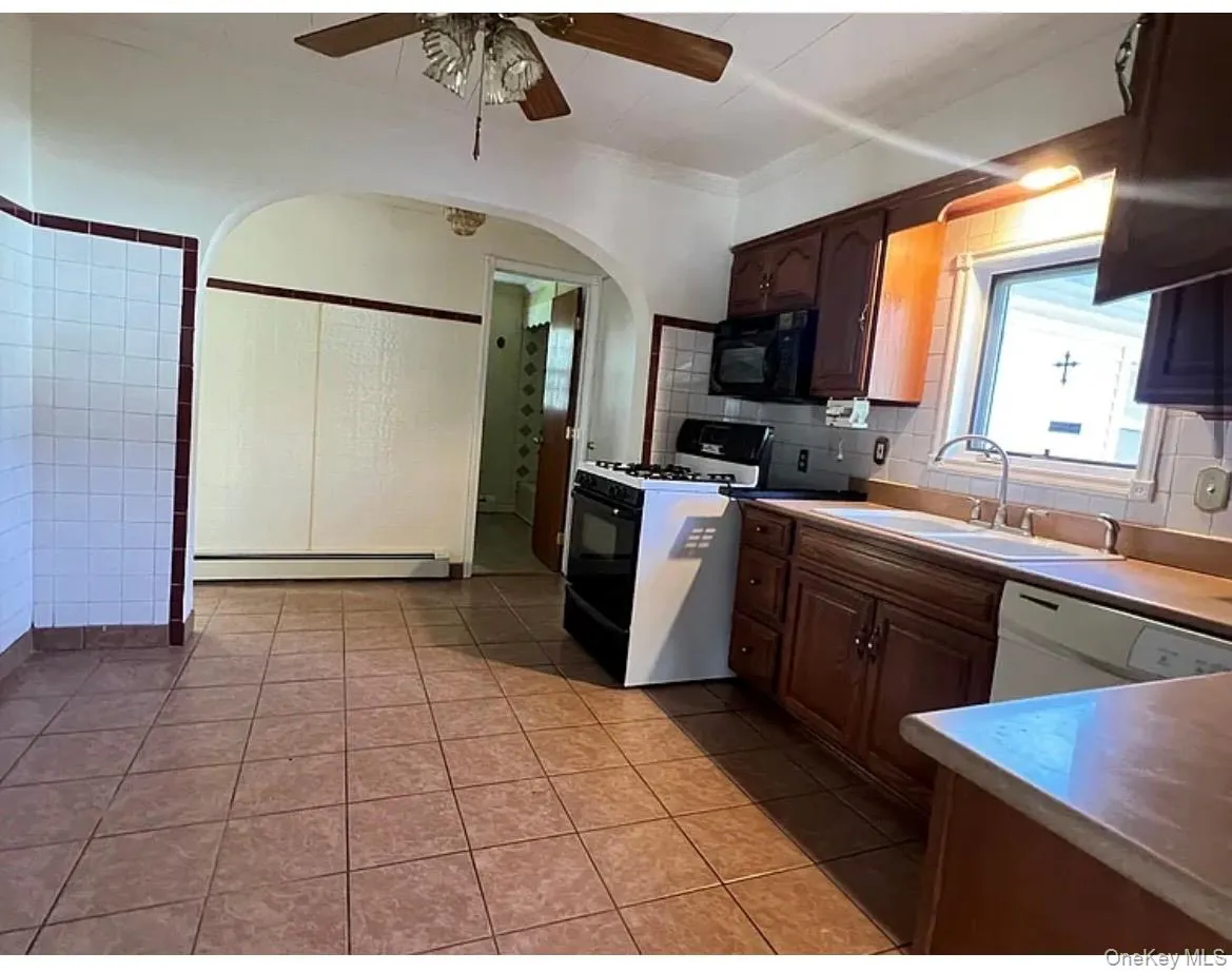 59 Us Highway 6, Port Jervis, NY, 4 Bedrooms Bedrooms, 8 Rooms Rooms,1 BathroomBathrooms,Residential Lease,For Rent,Us Highway 6,0,1037183 59 Us Highway 6, Port Jervis, NY, 4 Bedrooms Bedrooms, 8 Rooms Rooms,1 BathroomBathrooms,Residential Lease,For Rent,Us Highway 6,0,1037183