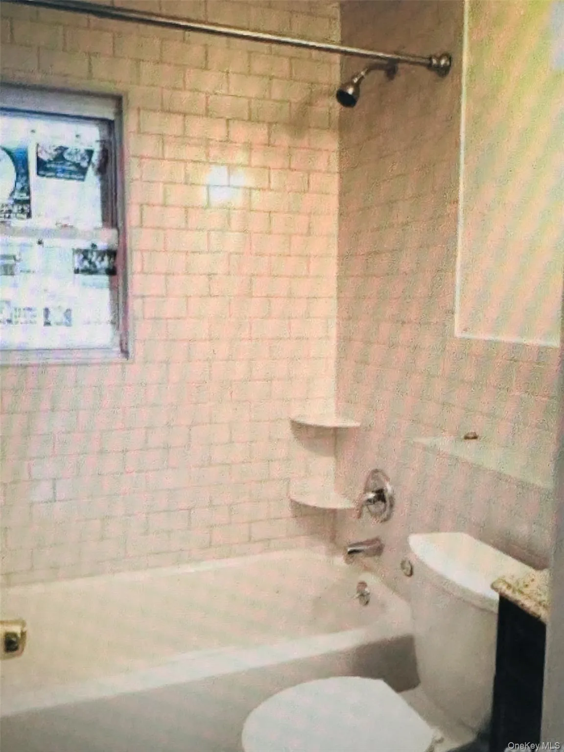 22 Gordon Avenue, North Hempstead, NY, 2 Bedrooms Bedrooms, 6 Rooms Rooms,Residential Lease,For Rent,Gordon,0,1037188 22 Gordon Avenue, North Hempstead, NY, 2 Bedrooms Bedrooms, 6 Rooms Rooms,Residential Lease,For Rent,Gordon,0,1037188