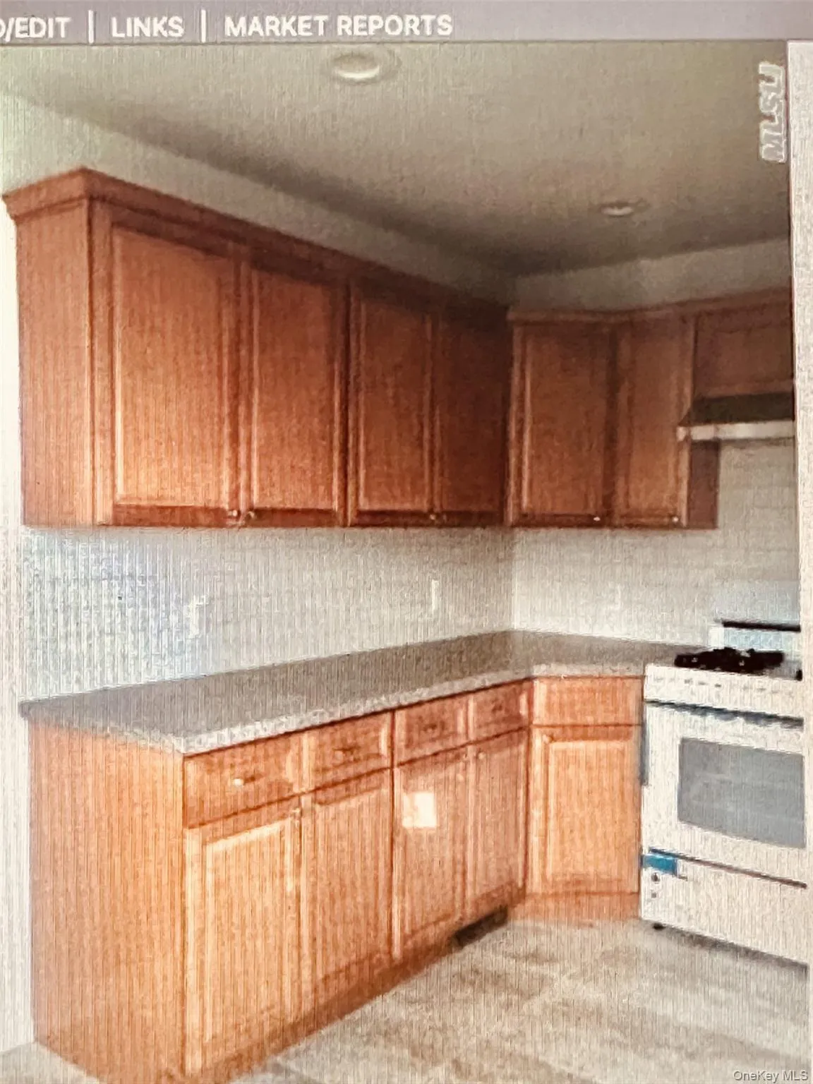 22 Gordon Avenue, North Hempstead, NY, 2 Bedrooms Bedrooms, 6 Rooms Rooms,Residential Lease,For Rent,Gordon,0,1037188 22 Gordon Avenue, North Hempstead, NY, 2 Bedrooms Bedrooms, 6 Rooms Rooms,Residential Lease,For Rent,Gordon,0,1037188