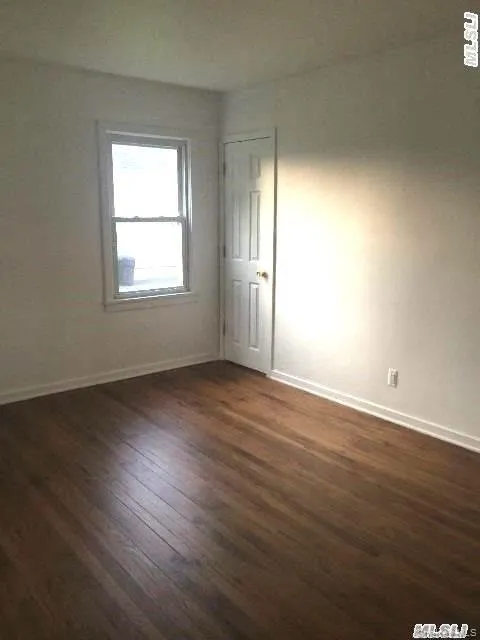 22 Gordon Avenue, North Hempstead, NY, 2 Bedrooms Bedrooms, 6 Rooms Rooms,Residential Lease,For Rent,Gordon,0,1037188 22 Gordon Avenue, North Hempstead, NY, 2 Bedrooms Bedrooms, 6 Rooms Rooms,Residential Lease,For Rent,Gordon,0,1037188