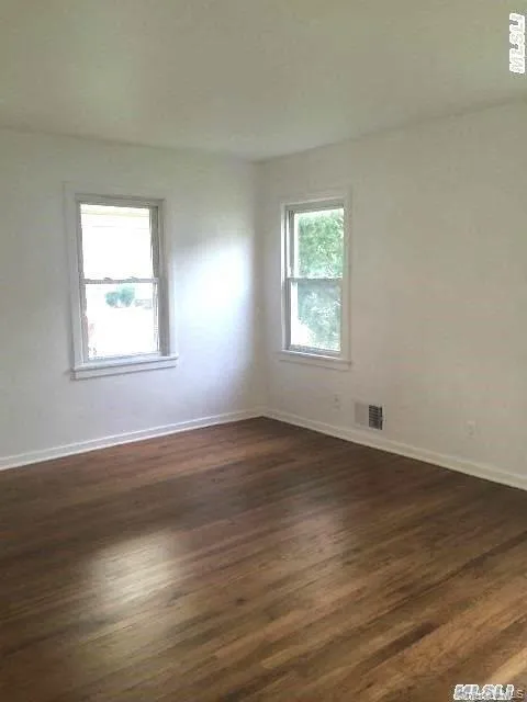 22 Gordon Avenue, North Hempstead, NY, 2 Bedrooms Bedrooms, 6 Rooms Rooms,Residential Lease,For Rent,Gordon,0,1037188 22 Gordon Avenue, North Hempstead, NY, 2 Bedrooms Bedrooms, 6 Rooms Rooms,Residential Lease,For Rent,Gordon,0,1037188