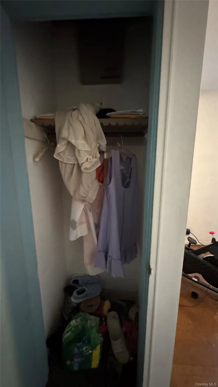 12161 238 Street Street, New York, NY, 3 Bedrooms Bedrooms, 8 Rooms Rooms,2 BathroomsBathrooms,Residential,For Rent,238 Street,0,1037191 12161 238 Street Street, New York, NY, 3 Bedrooms Bedrooms, 8 Rooms Rooms,2 BathroomsBathrooms,Residential,For Rent,238 Street,0,1037191