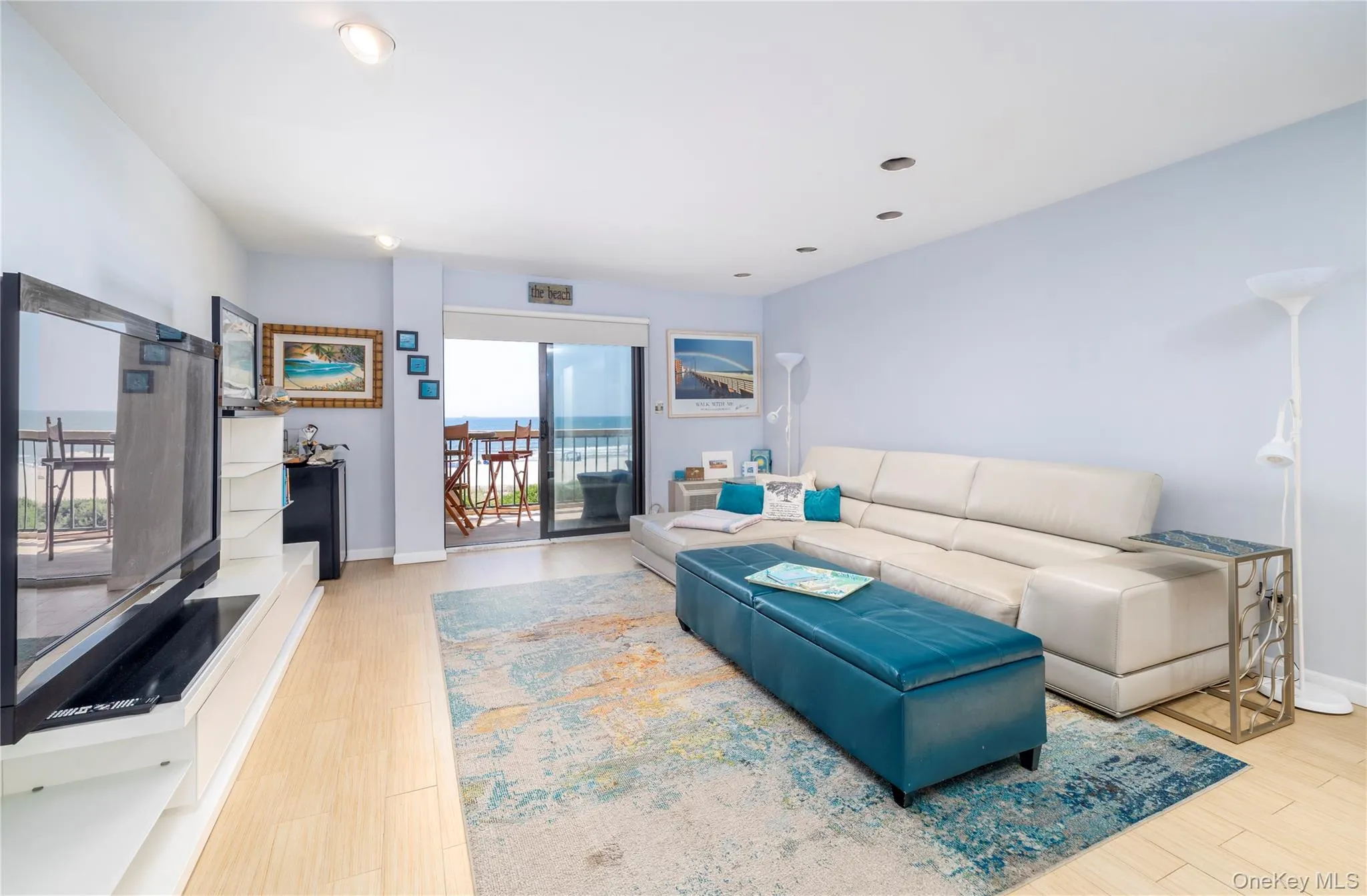 Oceanfront Unit with Sweeping Views Oceanfront Unit with Sweeping Views