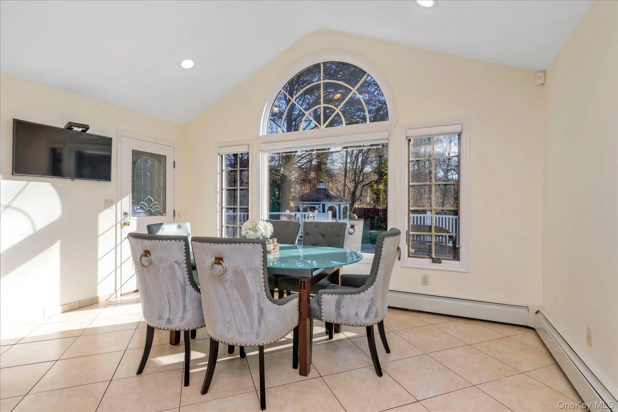 200 Hummingbird Drive, North Hempstead, NY, 4 Bedrooms Bedrooms, 4 Rooms Rooms,3 BathroomsBathrooms,Residential Lease,For Rent,Hummingbird,0,1037193 200 Hummingbird Drive, North Hempstead, NY, 4 Bedrooms Bedrooms, 4 Rooms Rooms,3 BathroomsBathrooms,Residential Lease,For Rent,Hummingbird,0,1037193