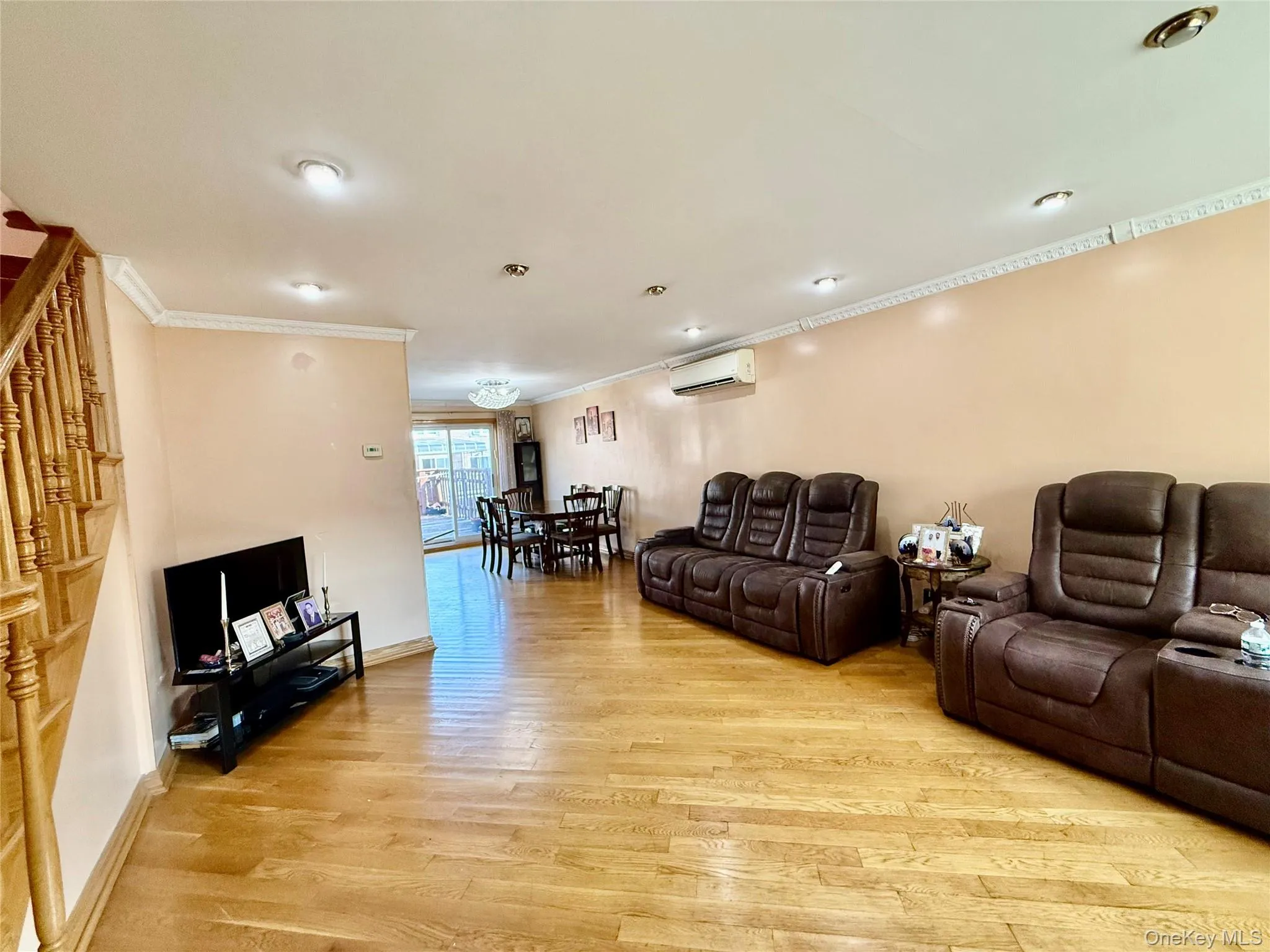 15043 77th Road, New York, NY, 3 Bedrooms Bedrooms, 7 Rooms Rooms,1 BathroomBathrooms,Residential,For Rent,77th,0,1037194 15043 77th Road, New York, NY, 3 Bedrooms Bedrooms, 7 Rooms Rooms,1 BathroomBathrooms,Residential,For Rent,77th,0,1037194