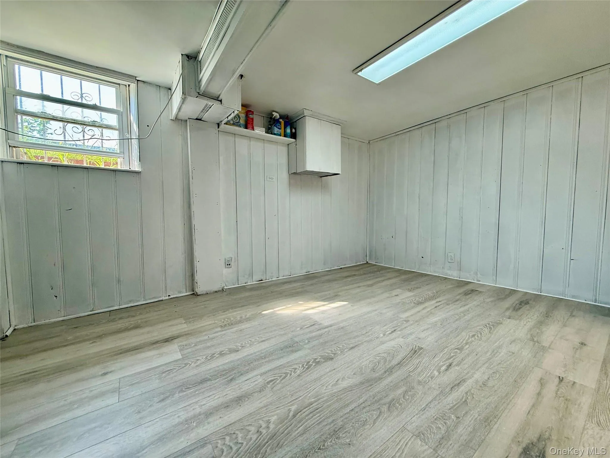 15043 77th Road, New York, NY, 3 Bedrooms Bedrooms, 7 Rooms Rooms,1 BathroomBathrooms,Residential,For Rent,77th,0,1037194 15043 77th Road, New York, NY, 3 Bedrooms Bedrooms, 7 Rooms Rooms,1 BathroomBathrooms,Residential,For Rent,77th,0,1037194