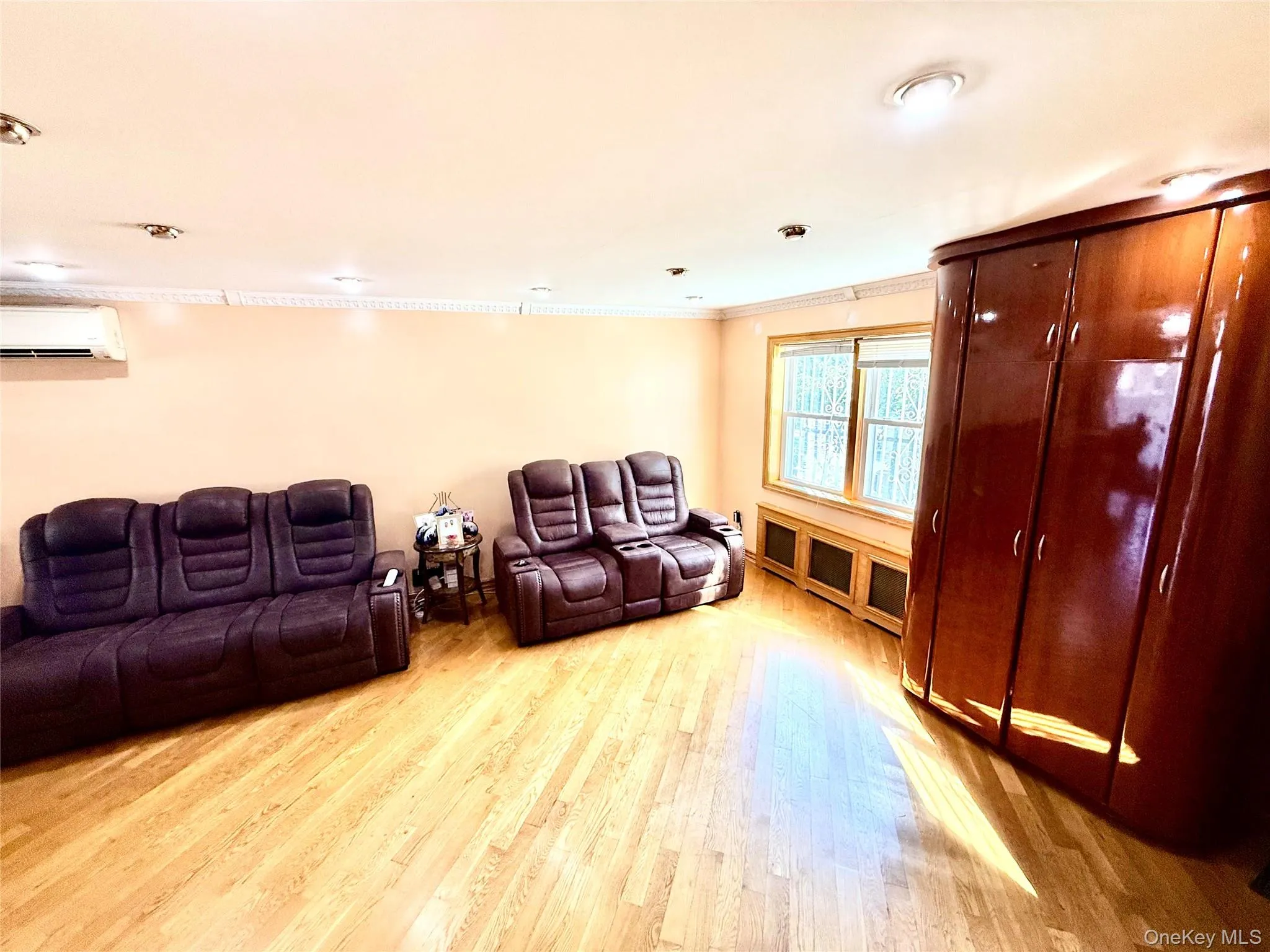 15043 77th Road, New York, NY, 3 Bedrooms Bedrooms, 7 Rooms Rooms,1 BathroomBathrooms,Residential,For Rent,77th,0,1037194 15043 77th Road, New York, NY, 3 Bedrooms Bedrooms, 7 Rooms Rooms,1 BathroomBathrooms,Residential,For Rent,77th,0,1037194