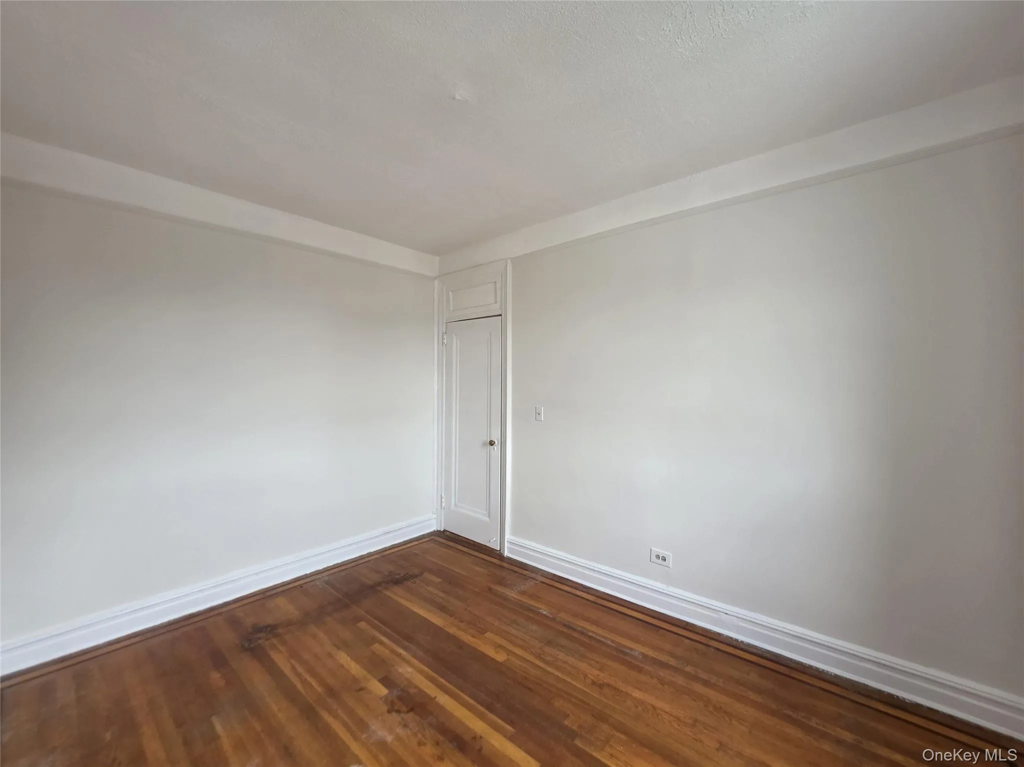 31-14 Crescent Street, New York, NY, 1 Bedroom Bedrooms, 4 Rooms Rooms,1 BathroomBathrooms,Residential,For Rent,Crescent,0,1037196 31-14 Crescent Street, New York, NY, 1 Bedroom Bedrooms, 4 Rooms Rooms,1 BathroomBathrooms,Residential,For Rent,Crescent,0,1037196