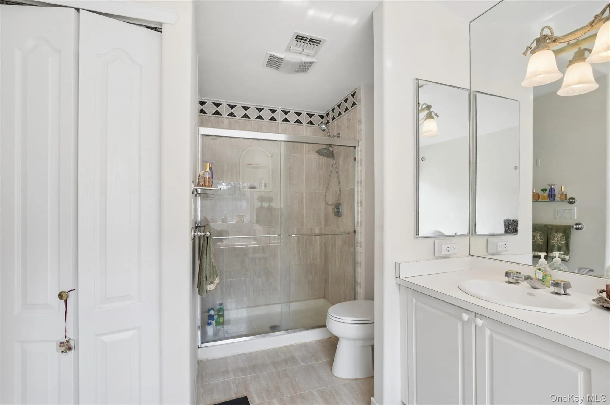 160 Windwatch Drive, Islip, NY, 3 Bedrooms Bedrooms, 8 Rooms Rooms,2 BathroomsBathrooms,Residential,For Rent,Windwatch,0,1037202 160 Windwatch Drive, Islip, NY, 3 Bedrooms Bedrooms, 8 Rooms Rooms,2 BathroomsBathrooms,Residential,For Rent,Windwatch,0,1037202