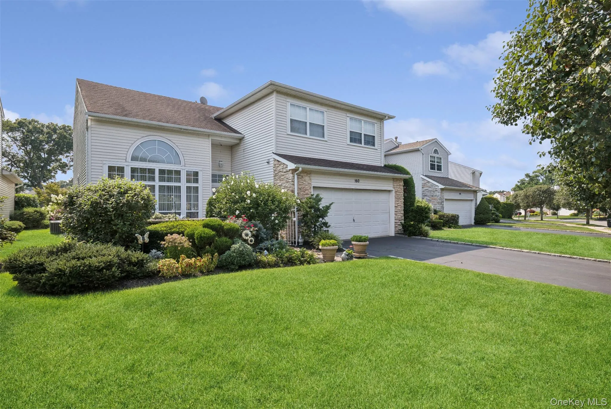 160 Windwatch Drive, Islip, NY, 3 Bedrooms Bedrooms, 8 Rooms Rooms,2 BathroomsBathrooms,Residential,For Rent,Windwatch,0,1037202 160 Windwatch Drive, Islip, NY, 3 Bedrooms Bedrooms, 8 Rooms Rooms,2 BathroomsBathrooms,Residential,For Rent,Windwatch,0,1037202