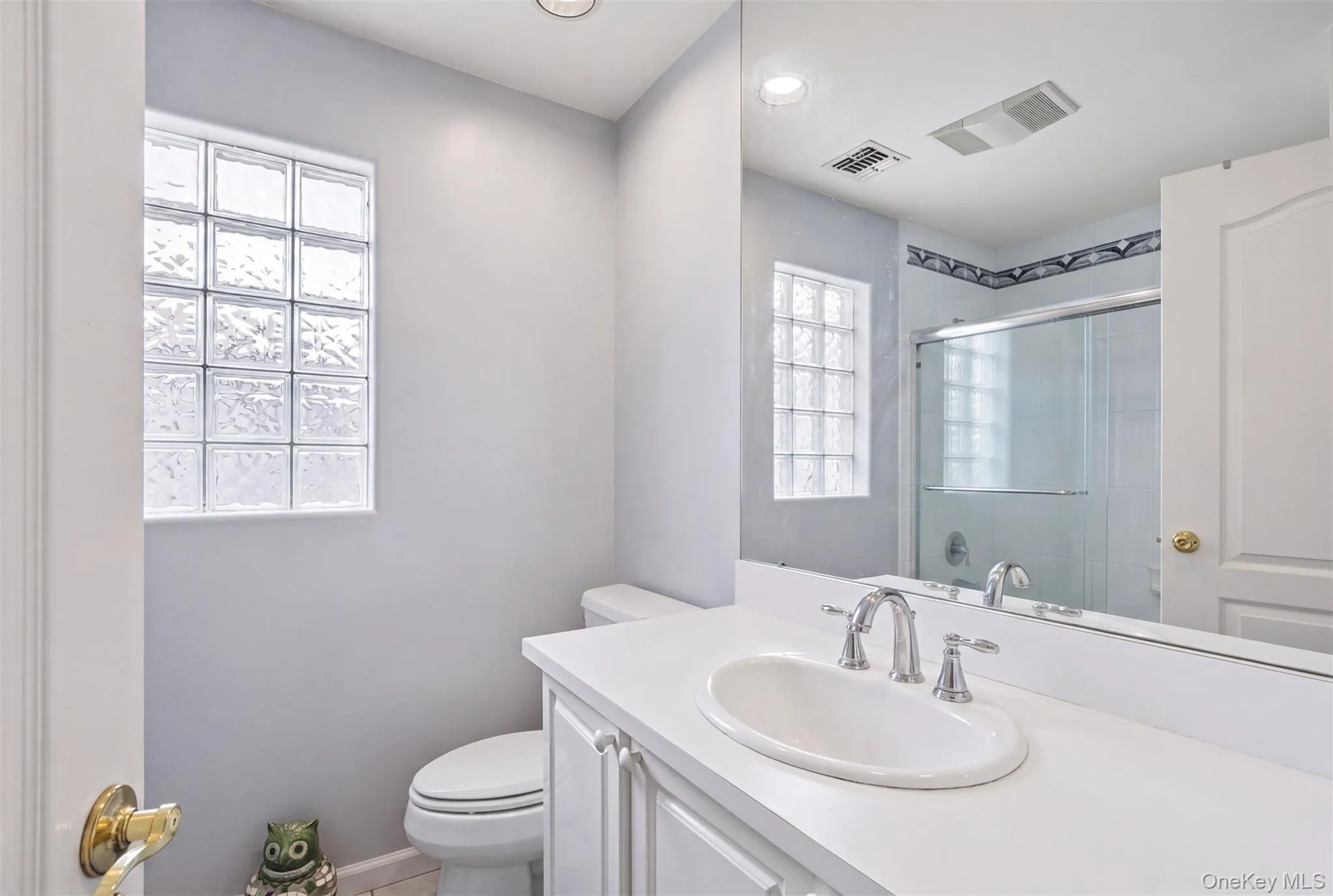160 Windwatch Drive, Islip, NY, 3 Bedrooms Bedrooms, 8 Rooms Rooms,2 BathroomsBathrooms,Residential,For Rent,Windwatch,0,1037202 160 Windwatch Drive, Islip, NY, 3 Bedrooms Bedrooms, 8 Rooms Rooms,2 BathroomsBathrooms,Residential,For Rent,Windwatch,0,1037202