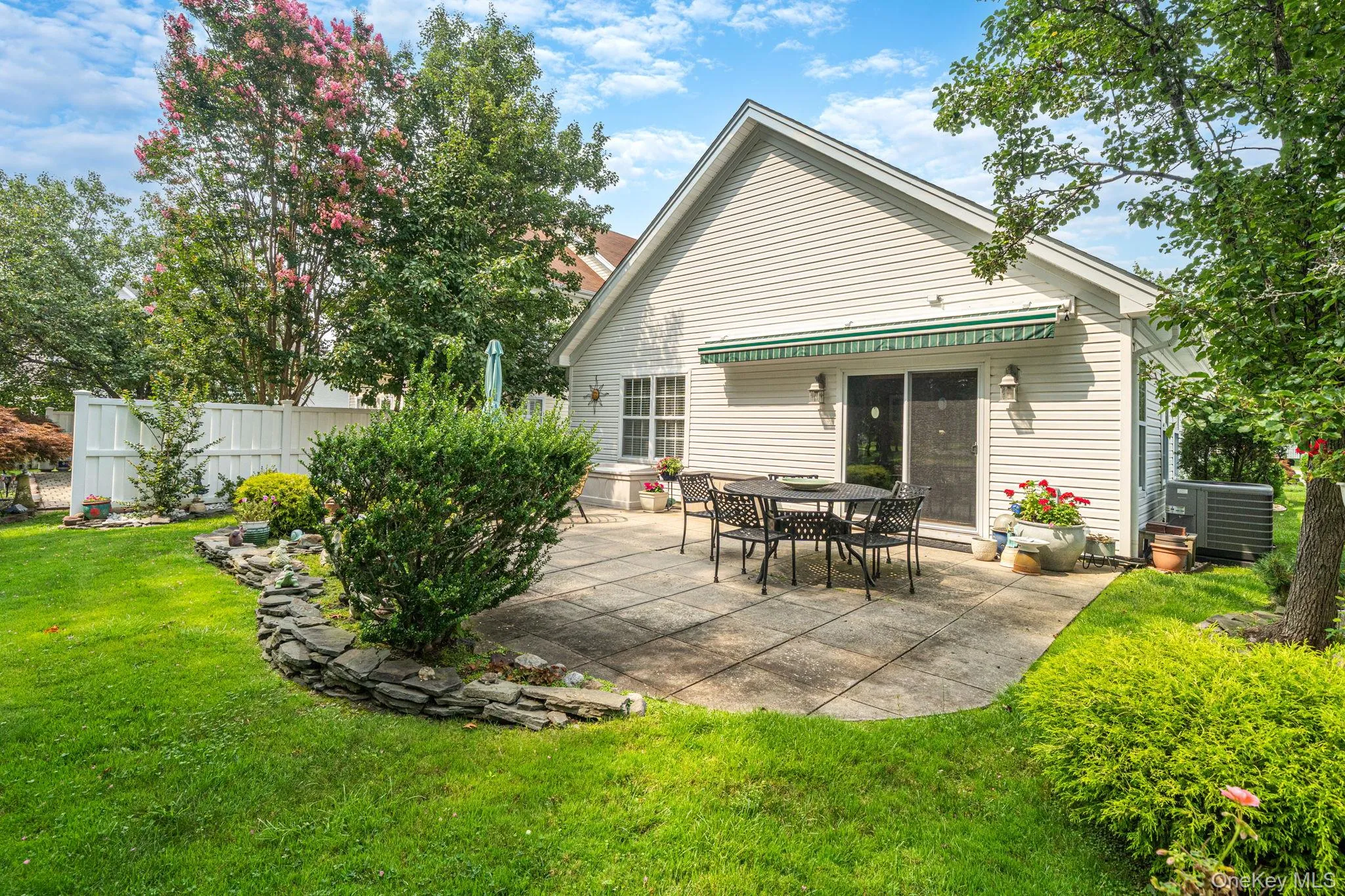 63 Madison Circle, Brookhaven, NY, 2 Bedrooms Bedrooms, 8 Rooms Rooms,2 BathroomsBathrooms,Residential,For Rent,Madison,0,1037203 63 Madison Circle, Brookhaven, NY, 2 Bedrooms Bedrooms, 8 Rooms Rooms,2 BathroomsBathrooms,Residential,For Rent,Madison,0,1037203