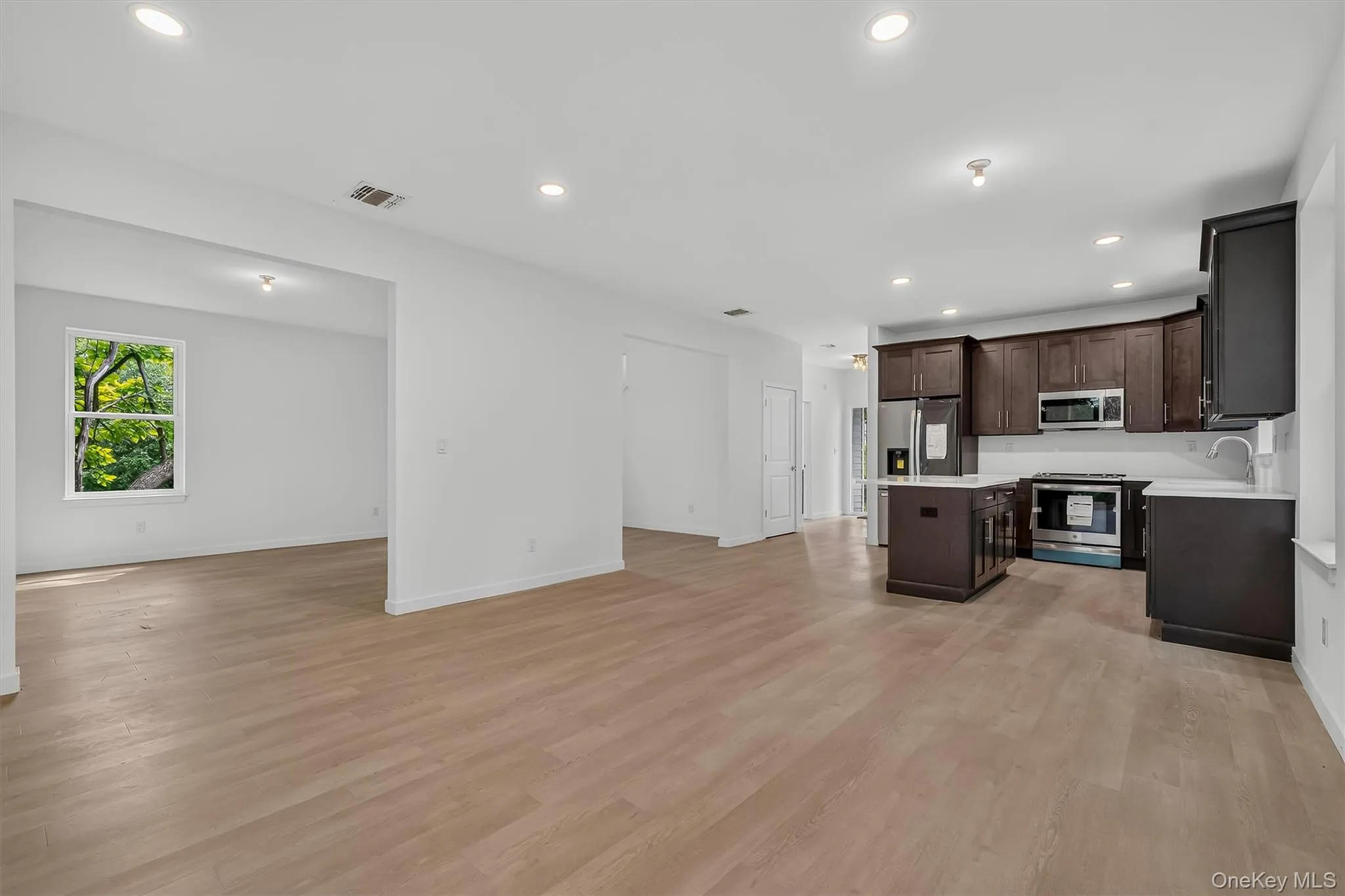 1 Hulse Street, Wallkill, NY, 4 Bedrooms Bedrooms, 7 Rooms Rooms,2 BathroomsBathrooms,Residential,For Rent,Hulse,0,1037204 1 Hulse Street, Wallkill, NY, 4 Bedrooms Bedrooms, 7 Rooms Rooms,2 BathroomsBathrooms,Residential,For Rent,Hulse,0,1037204