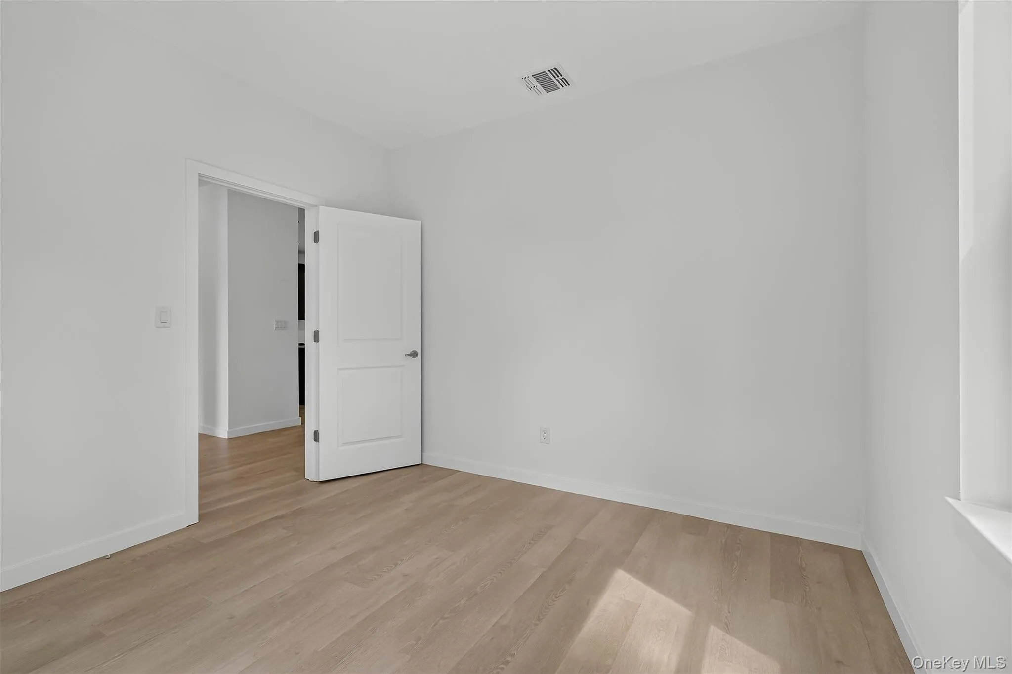 1 Hulse Street, Wallkill, NY, 4 Bedrooms Bedrooms, 7 Rooms Rooms,2 BathroomsBathrooms,Residential,For Rent,Hulse,0,1037204 1 Hulse Street, Wallkill, NY, 4 Bedrooms Bedrooms, 7 Rooms Rooms,2 BathroomsBathrooms,Residential,For Rent,Hulse,0,1037204