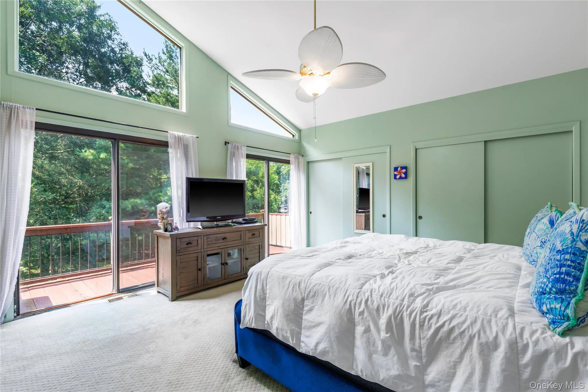 Stunning primary bedroom Stunning primary bedroom