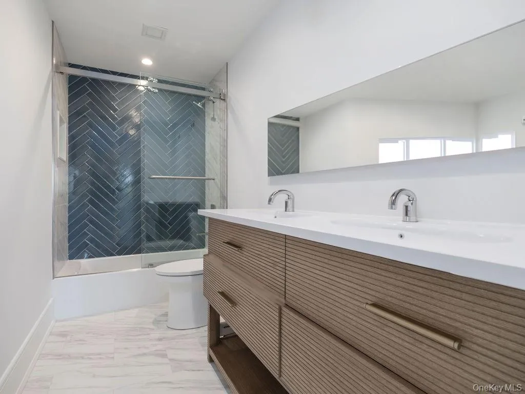 1135 Wildberry Lane, Southold, NY, 5 Bedrooms Bedrooms, 14 Rooms Rooms,5 BathroomsBathrooms,Residential,For Rent,Wildberry,0,1037213 1135 Wildberry Lane, Southold, NY, 5 Bedrooms Bedrooms, 14 Rooms Rooms,5 BathroomsBathrooms,Residential,For Rent,Wildberry,0,1037213