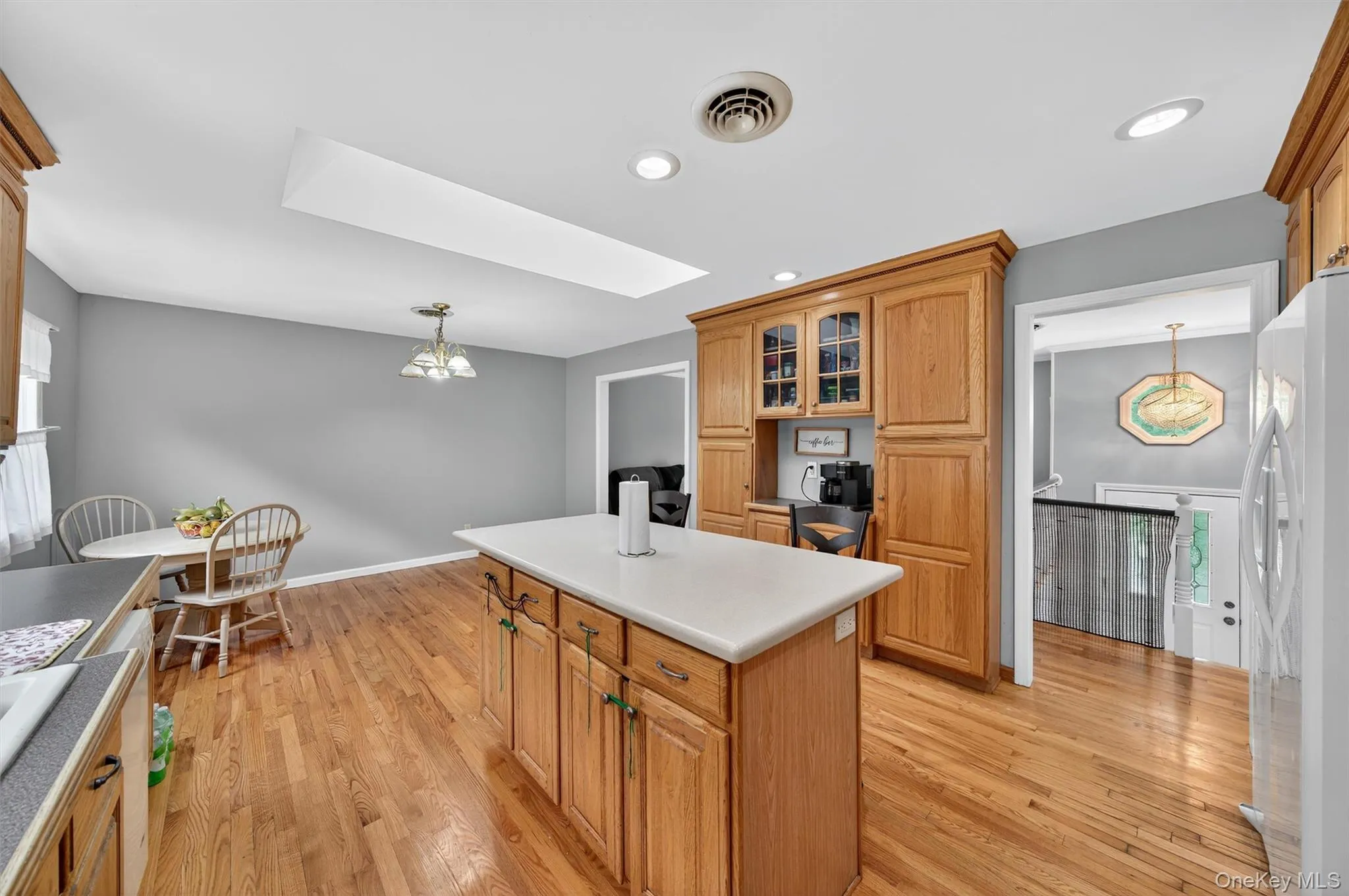 100 Birchwood Drive, Woodbury, NY, 4 Bedrooms Bedrooms, 8 Rooms Rooms,2 BathroomsBathrooms,Residential,For Rent,Birchwood,0,1037218 100 Birchwood Drive, Woodbury, NY, 4 Bedrooms Bedrooms, 8 Rooms Rooms,2 BathroomsBathrooms,Residential,For Rent,Birchwood,0,1037218