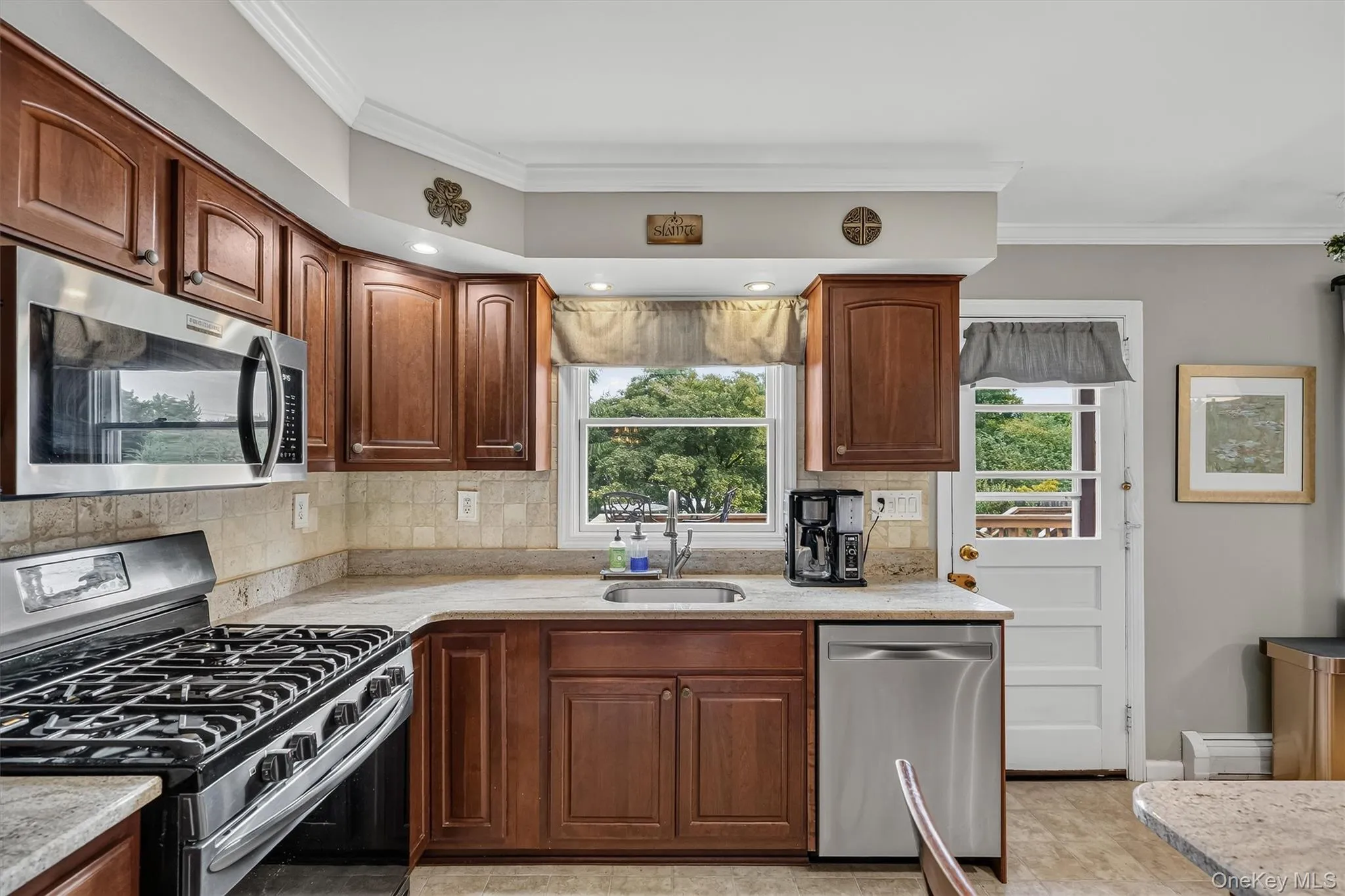 8 Comfort Road, Middletown, NY, 4 Bedrooms Bedrooms, 8 Rooms Rooms,2 BathroomsBathrooms,Residential,For Rent,Comfort,0,1037221 8 Comfort Road, Middletown, NY, 4 Bedrooms Bedrooms, 8 Rooms Rooms,2 BathroomsBathrooms,Residential,For Rent,Comfort,0,1037221