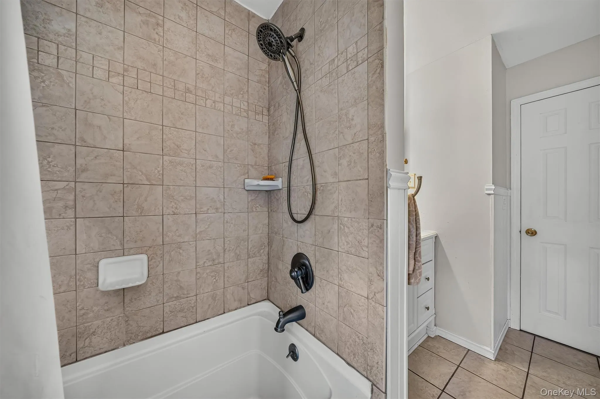 8 Comfort Road, Middletown, NY, 4 Bedrooms Bedrooms, 8 Rooms Rooms,2 BathroomsBathrooms,Residential,For Rent,Comfort,0,1037221 8 Comfort Road, Middletown, NY, 4 Bedrooms Bedrooms, 8 Rooms Rooms,2 BathroomsBathrooms,Residential,For Rent,Comfort,0,1037221