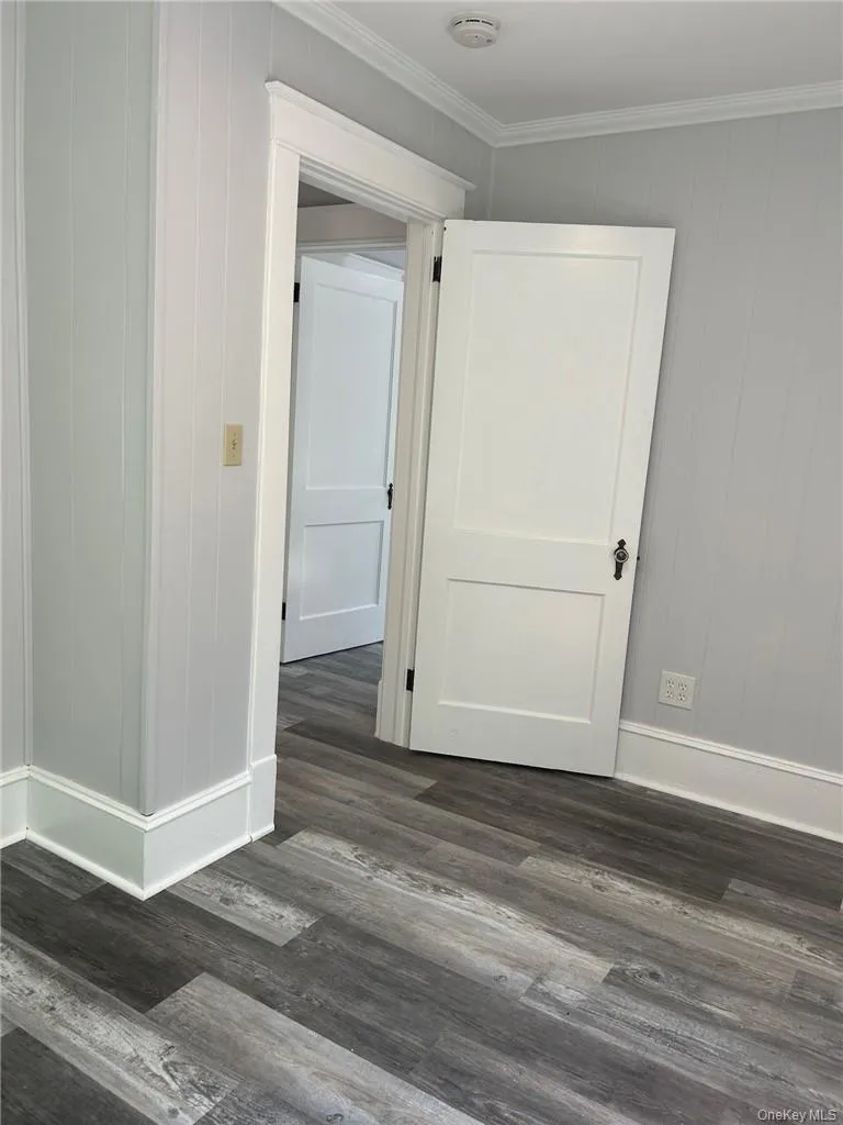 BR featuring contemporary light colors and ornamental molding BR featuring contemporary light colors and ornamental molding