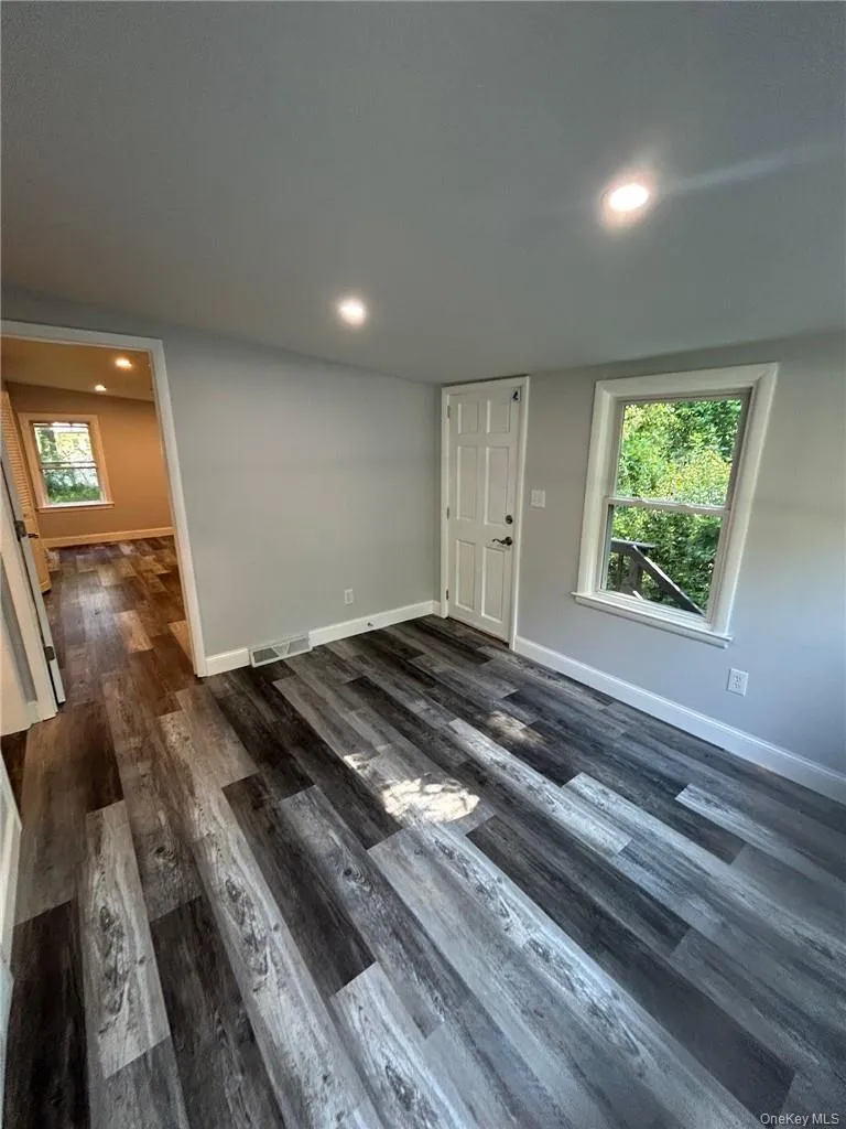23 Wright Avenue, Hyde Park, NY, 3 Bedrooms Bedrooms, 6 Rooms Rooms,1 BathroomBathrooms,Residential Lease,For Rent,Wright,0,1037223 23 Wright Avenue, Hyde Park, NY, 3 Bedrooms Bedrooms, 6 Rooms Rooms,1 BathroomBathrooms,Residential Lease,For Rent,Wright,0,1037223