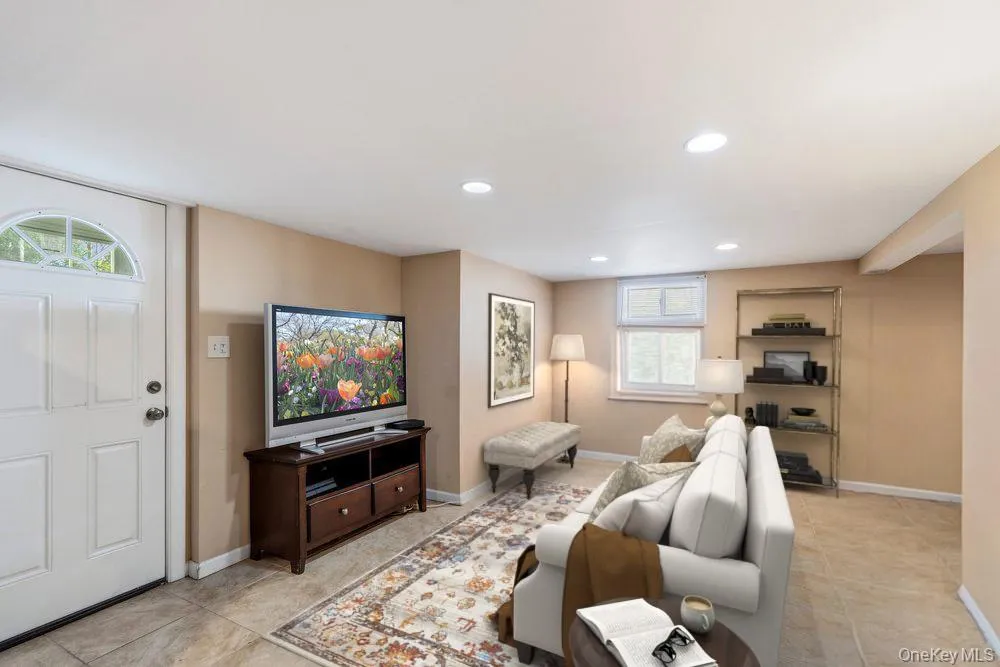 992 Woodcliff Drive, Hempstead, NY, 3 Bedrooms Bedrooms, 6 Rooms Rooms,3 BathroomsBathrooms,Residential,For Rent,Woodcliff,0,1037224 992 Woodcliff Drive, Hempstead, NY, 3 Bedrooms Bedrooms, 6 Rooms Rooms,3 BathroomsBathrooms,Residential,For Rent,Woodcliff,0,1037224