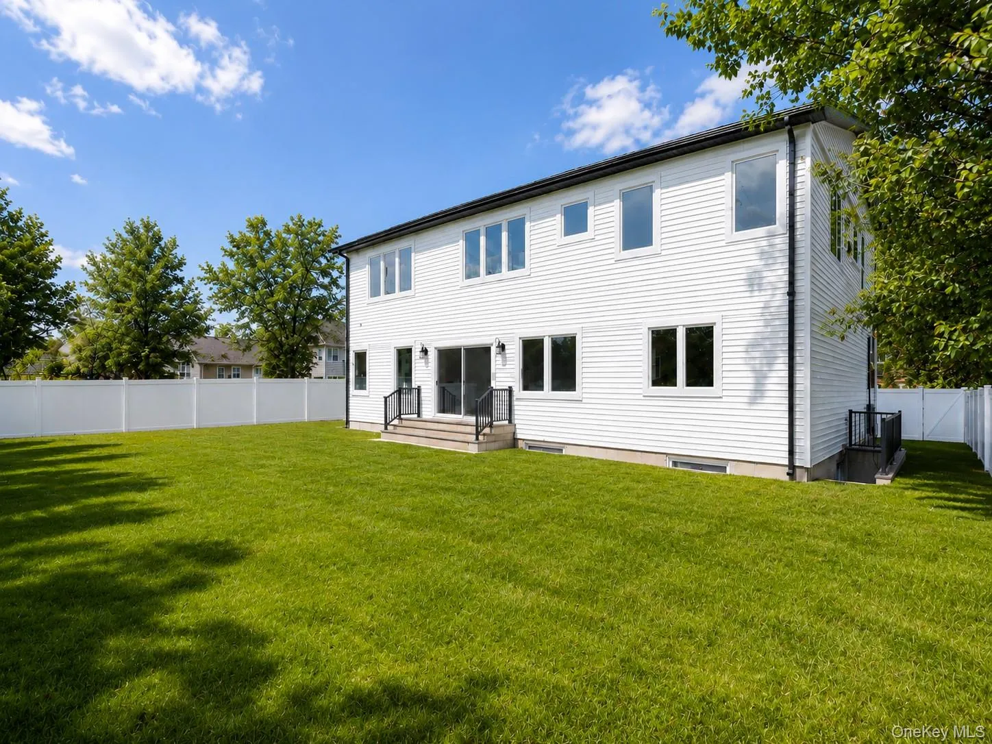 3635 Bunker Avenue, Hempstead, NY, 5 Bedrooms Bedrooms, 13 Rooms Rooms,5 BathroomsBathrooms,Residential,For Rent,Bunker,0,1037225 3635 Bunker Avenue, Hempstead, NY, 5 Bedrooms Bedrooms, 13 Rooms Rooms,5 BathroomsBathrooms,Residential,For Rent,Bunker,0,1037225