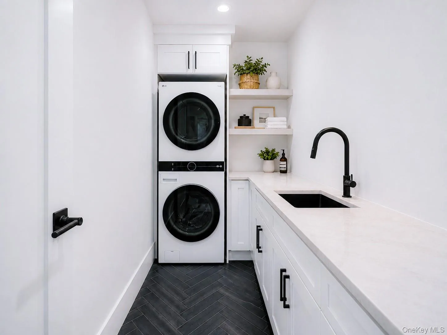 3635 Bunker Avenue, Hempstead, NY, 5 Bedrooms Bedrooms, 13 Rooms Rooms,5 BathroomsBathrooms,Residential,For Rent,Bunker,0,1037225 3635 Bunker Avenue, Hempstead, NY, 5 Bedrooms Bedrooms, 13 Rooms Rooms,5 BathroomsBathrooms,Residential,For Rent,Bunker,0,1037225
