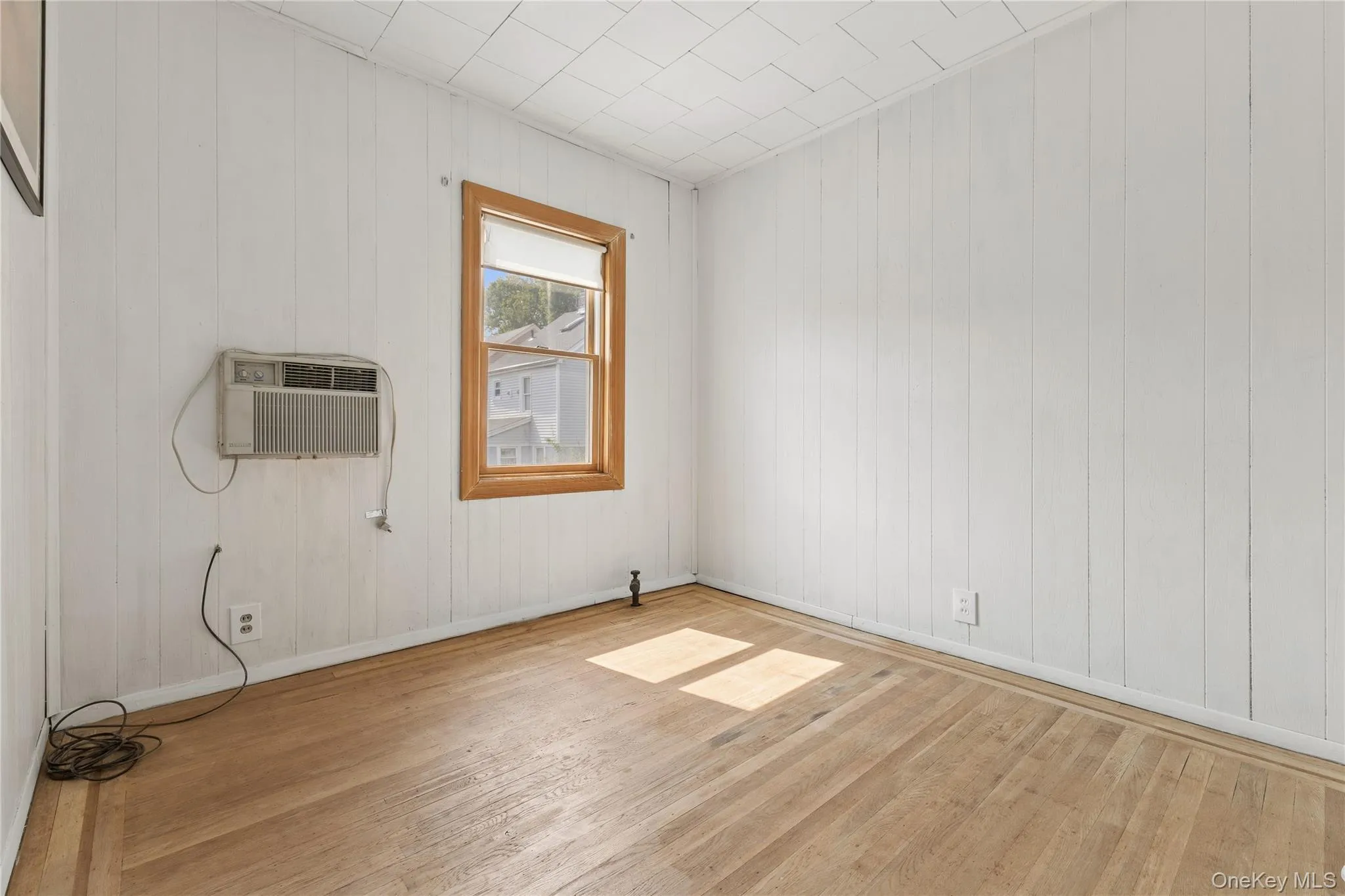 3236 Jordan Street, New York, NY, 3 Bedrooms Bedrooms, 7 Rooms Rooms,2 BathroomsBathrooms,Residential,For Rent,Jordan,0,1037228 3236 Jordan Street, New York, NY, 3 Bedrooms Bedrooms, 7 Rooms Rooms,2 BathroomsBathrooms,Residential,For Rent,Jordan,0,1037228