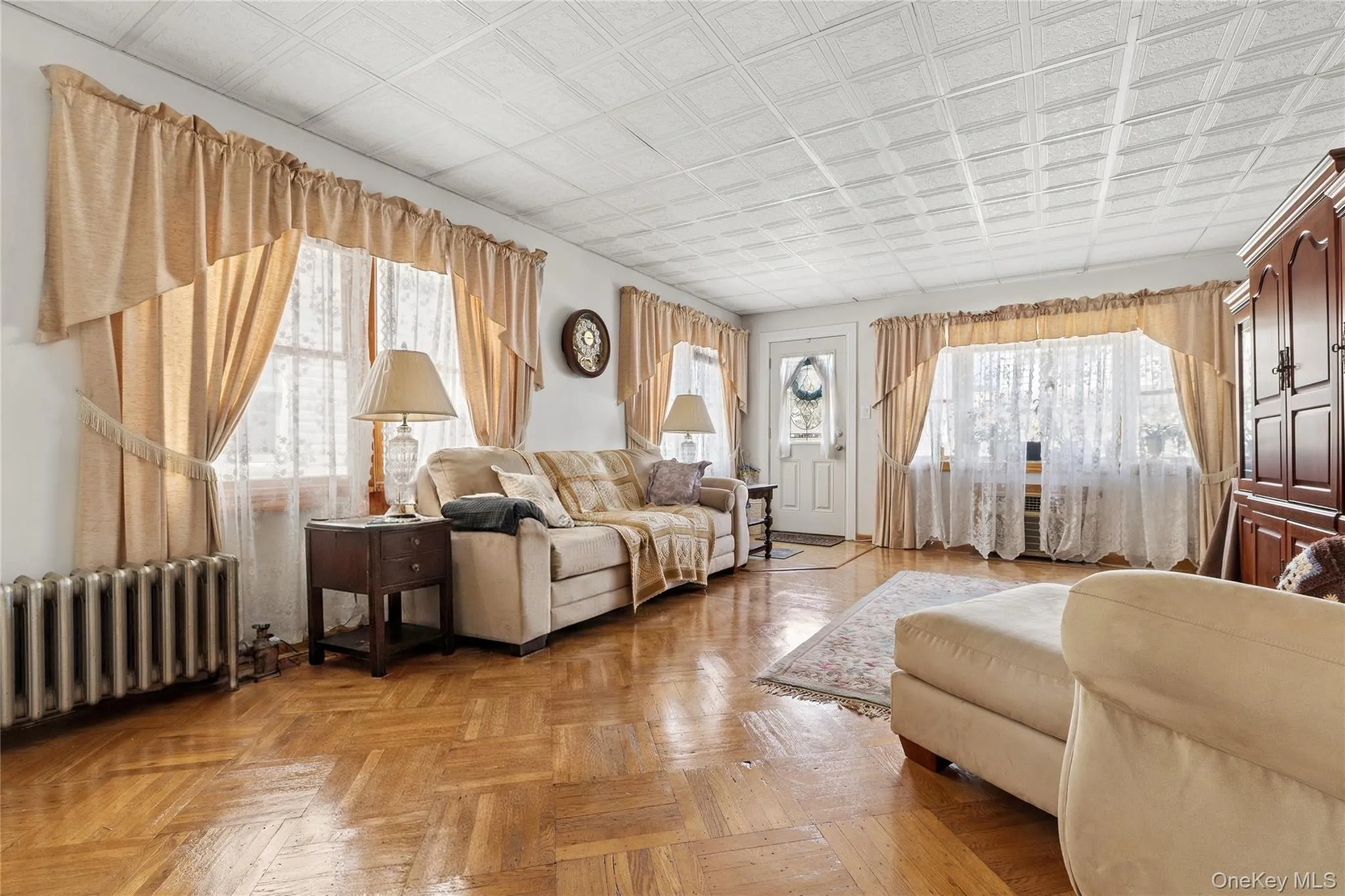 3236 Jordan Street, New York, NY, 3 Bedrooms Bedrooms, 7 Rooms Rooms,2 BathroomsBathrooms,Residential,For Rent,Jordan,0,1037228 3236 Jordan Street, New York, NY, 3 Bedrooms Bedrooms, 7 Rooms Rooms,2 BathroomsBathrooms,Residential,For Rent,Jordan,0,1037228