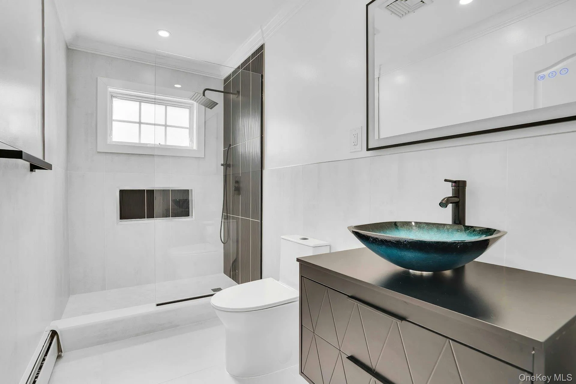 Gorgeous bathroom. Gorgeous bathroom.