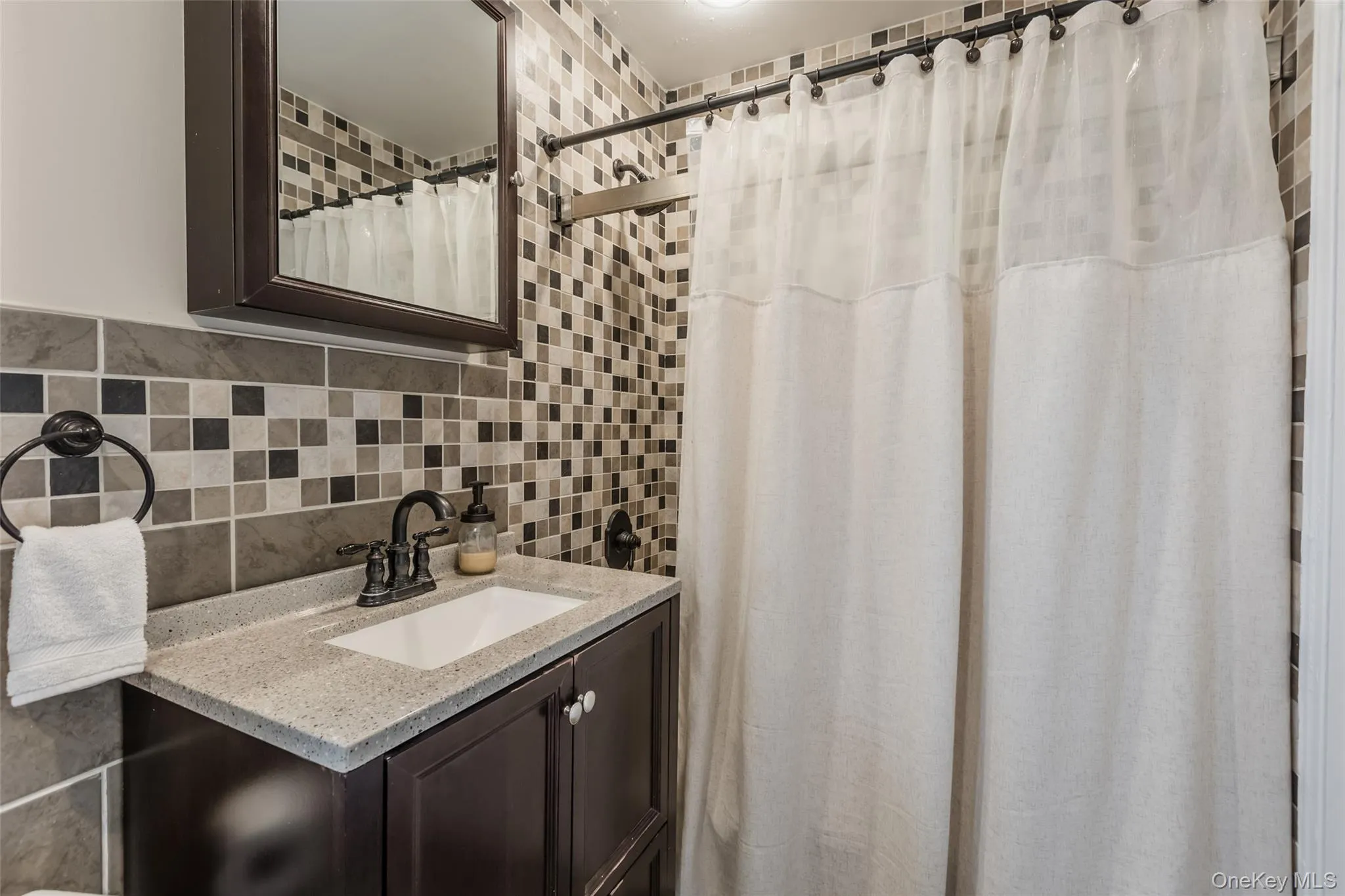 37 Bethany Drive, Smithtown, NY, 3 Bedrooms Bedrooms, 9 Rooms Rooms,1 BathroomBathrooms,Residential,For Rent,Bethany,0,1037230 37 Bethany Drive, Smithtown, NY, 3 Bedrooms Bedrooms, 9 Rooms Rooms,1 BathroomBathrooms,Residential,For Rent,Bethany,0,1037230