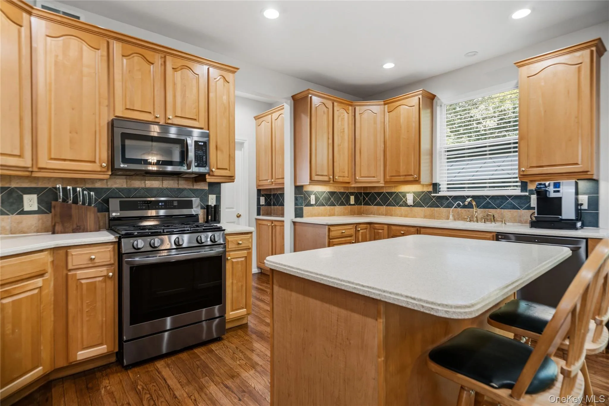 48 Peachtree Court, Brookhaven, NY, 4 Bedrooms Bedrooms, 12 Rooms Rooms,2 BathroomsBathrooms,Residential,For Rent,Peachtree,0,1037232 48 Peachtree Court, Brookhaven, NY, 4 Bedrooms Bedrooms, 12 Rooms Rooms,2 BathroomsBathrooms,Residential,For Rent,Peachtree,0,1037232