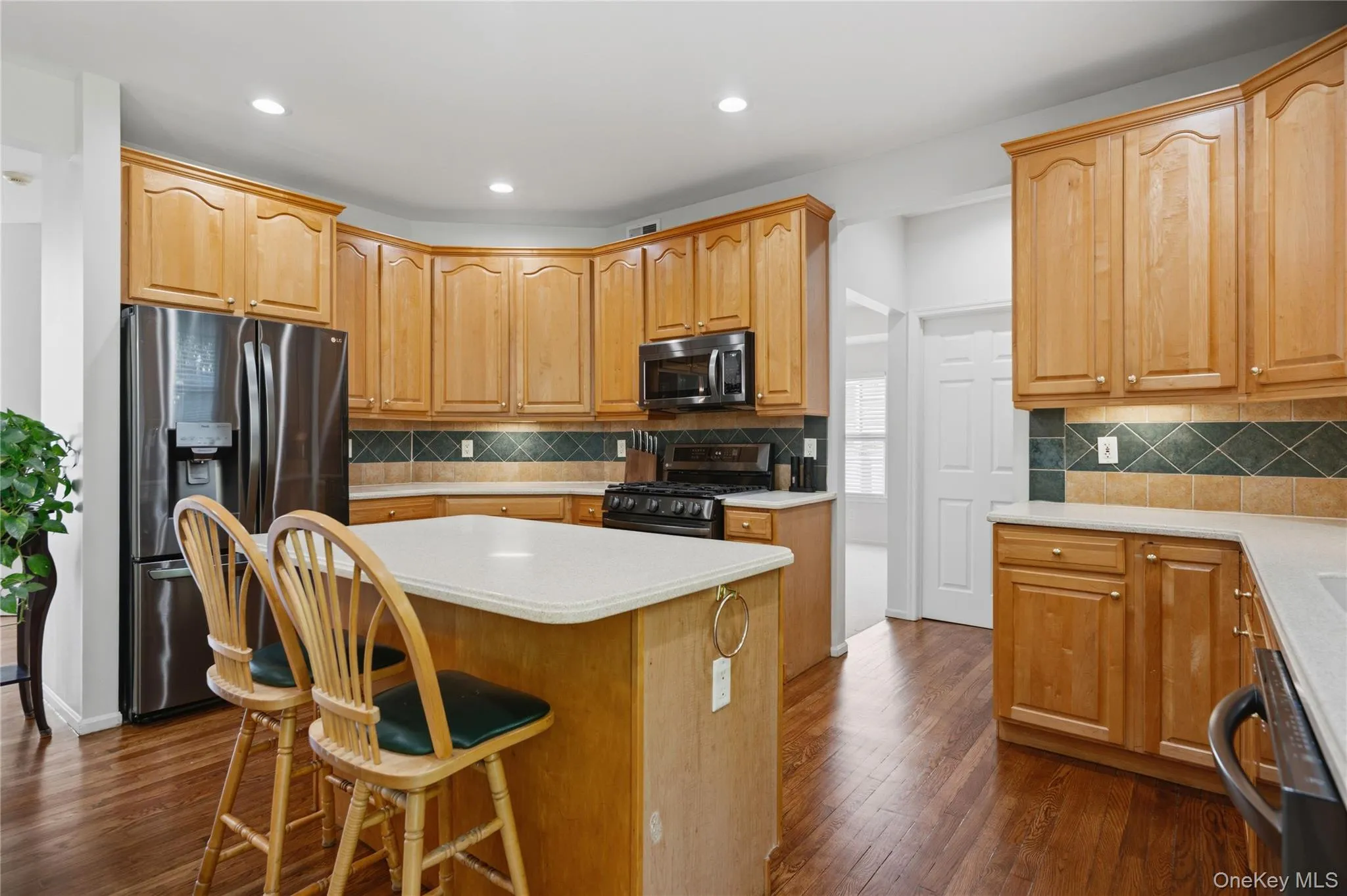 48 Peachtree Court, Brookhaven, NY, 4 Bedrooms Bedrooms, 12 Rooms Rooms,2 BathroomsBathrooms,Residential,For Rent,Peachtree,0,1037232 48 Peachtree Court, Brookhaven, NY, 4 Bedrooms Bedrooms, 12 Rooms Rooms,2 BathroomsBathrooms,Residential,For Rent,Peachtree,0,1037232