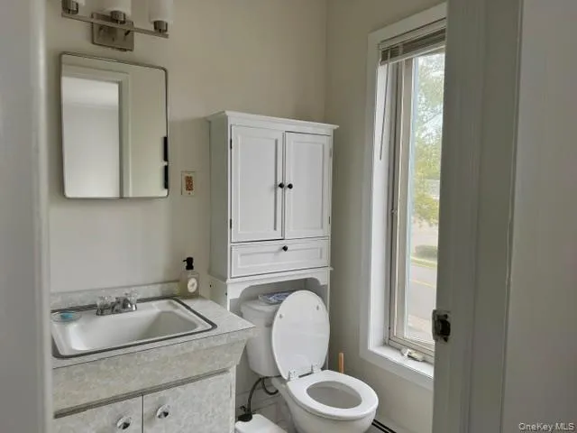 191 Birch Hill Rd, Oyster Bay, NY, 1 Bedroom Bedrooms, 3 Rooms Rooms,1 BathroomBathrooms,Residential Lease,For Rent,Birch Hill Rd,0,1037236 191 Birch Hill Rd, Oyster Bay, NY, 1 Bedroom Bedrooms, 3 Rooms Rooms,1 BathroomBathrooms,Residential Lease,For Rent,Birch Hill Rd,0,1037236