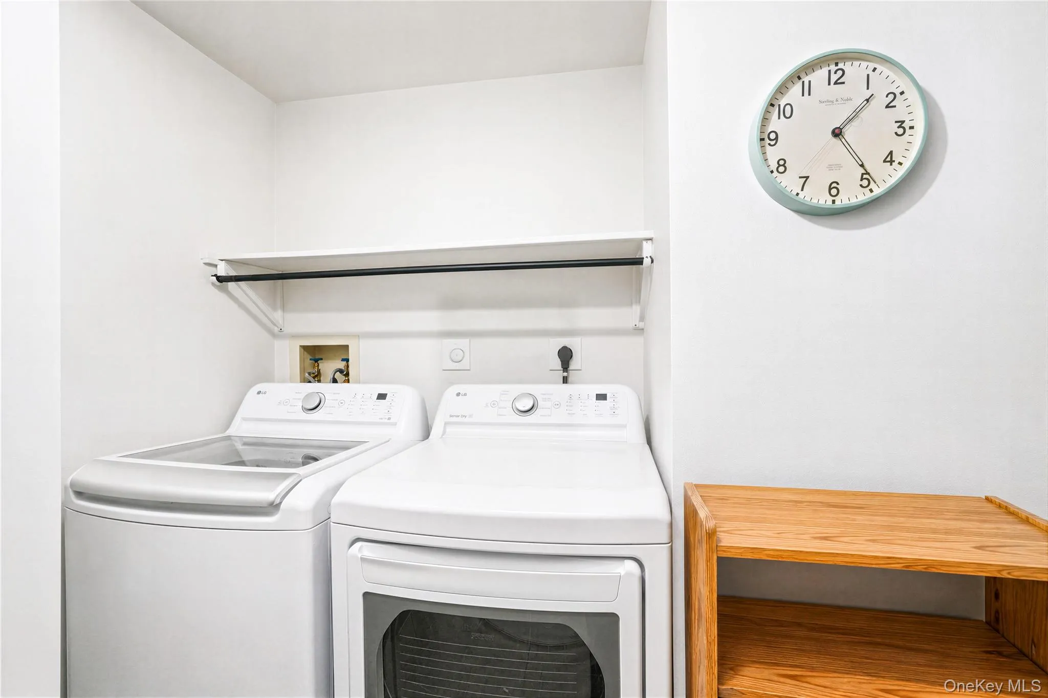 5 Sinclair Street, Brookhaven, NY, 4 Bedrooms Bedrooms, 10 Rooms Rooms,2 BathroomsBathrooms,Residential,For Rent,Sinclair,0,1037238 5 Sinclair Street, Brookhaven, NY, 4 Bedrooms Bedrooms, 10 Rooms Rooms,2 BathroomsBathrooms,Residential,For Rent,Sinclair,0,1037238