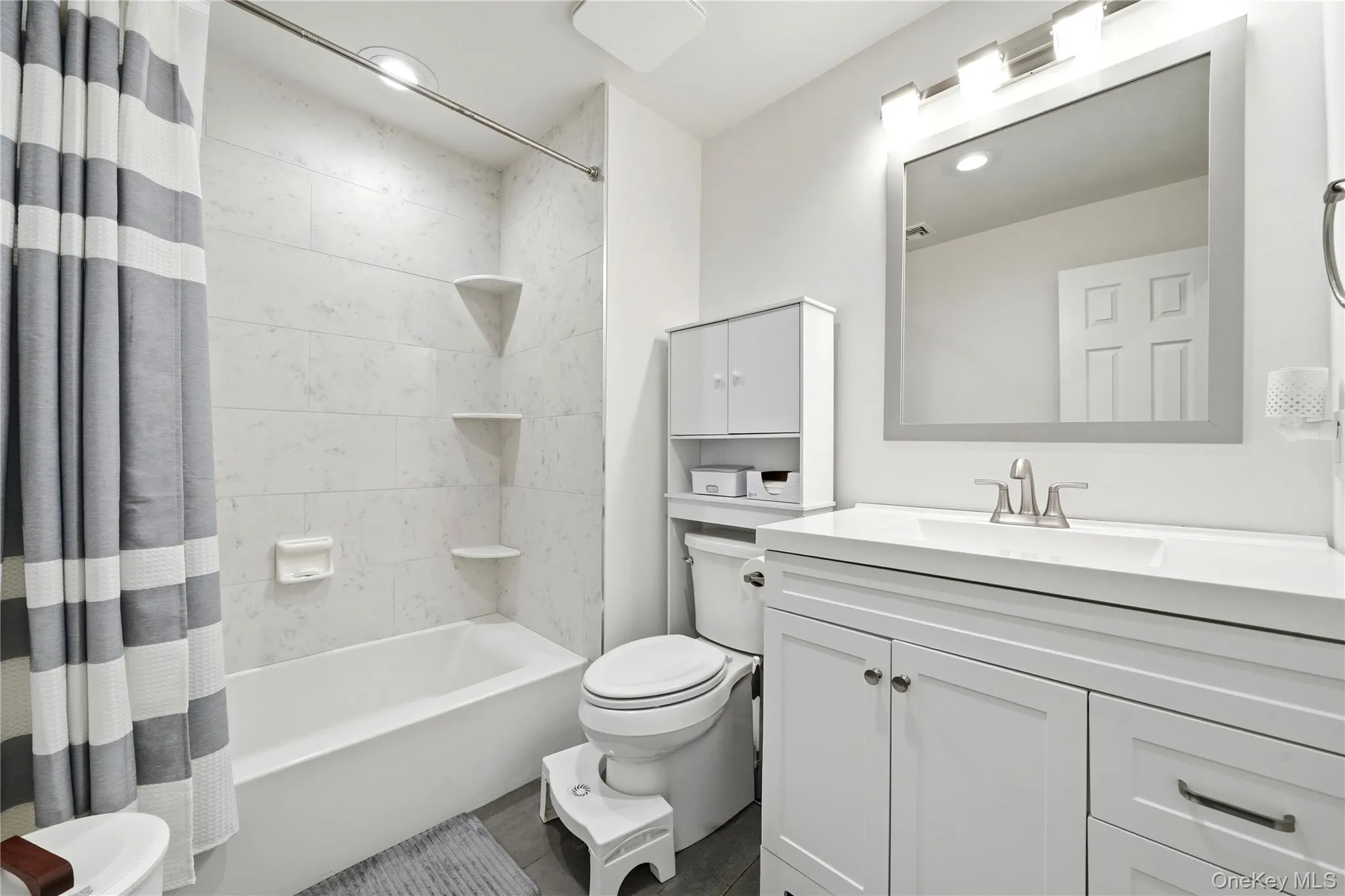 391 Oakwood Avenue, Islip, NY, 4 Bedrooms Bedrooms, 9 Rooms Rooms,2 BathroomsBathrooms,Residential,For Rent,Oakwood,0,1037247 391 Oakwood Avenue, Islip, NY, 4 Bedrooms Bedrooms, 9 Rooms Rooms,2 BathroomsBathrooms,Residential,For Rent,Oakwood,0,1037247