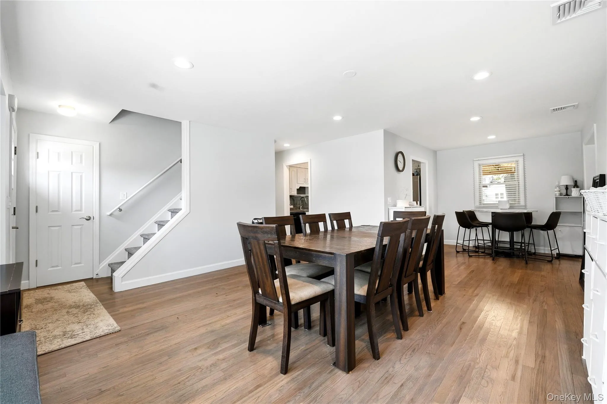 391 Oakwood Avenue, Islip, NY, 4 Bedrooms Bedrooms, 9 Rooms Rooms,2 BathroomsBathrooms,Residential,For Rent,Oakwood,0,1037247 391 Oakwood Avenue, Islip, NY, 4 Bedrooms Bedrooms, 9 Rooms Rooms,2 BathroomsBathrooms,Residential,For Rent,Oakwood,0,1037247