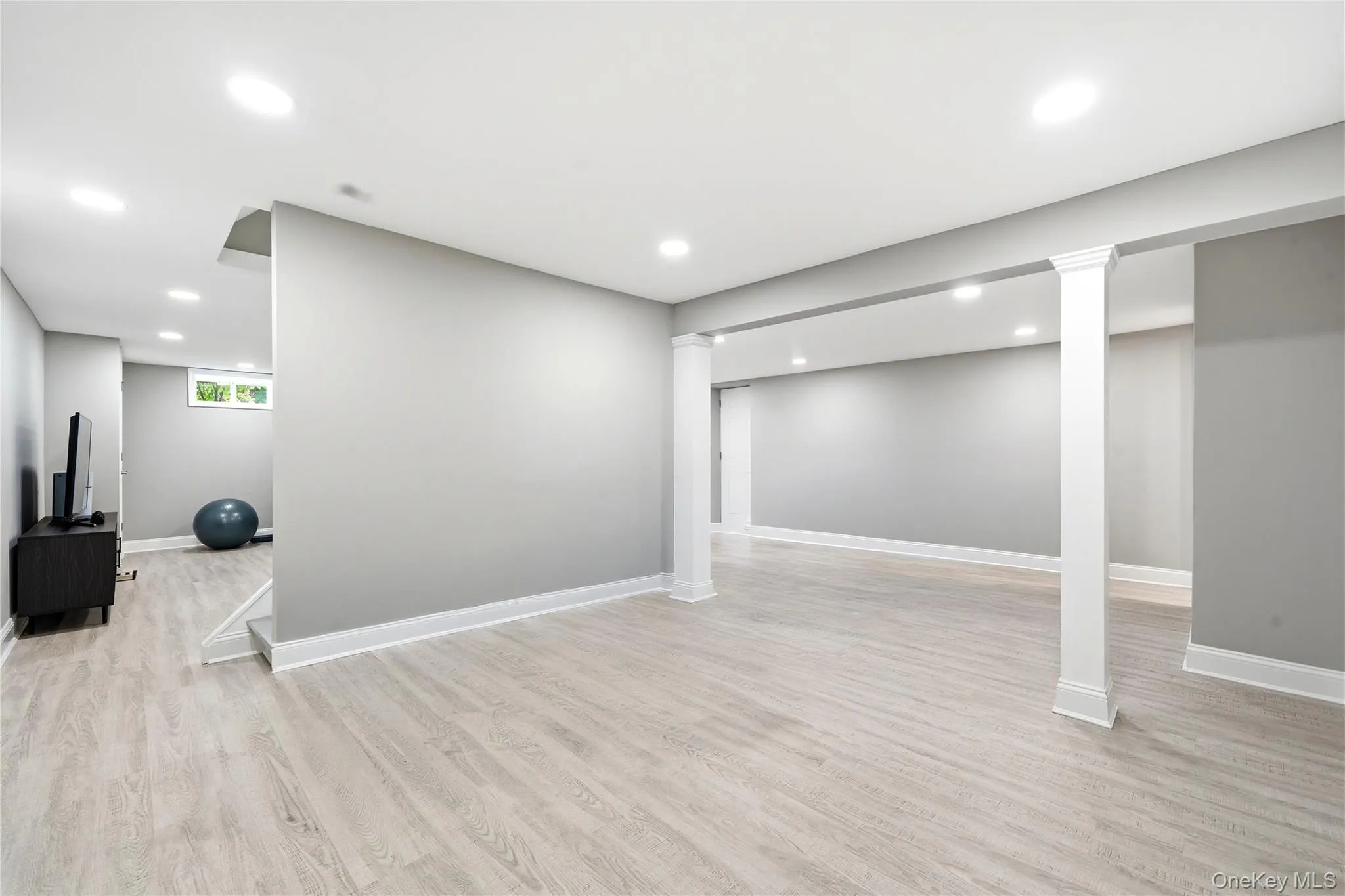 391 Oakwood Avenue, Islip, NY, 4 Bedrooms Bedrooms, 9 Rooms Rooms,2 BathroomsBathrooms,Residential,For Rent,Oakwood,0,1037247 391 Oakwood Avenue, Islip, NY, 4 Bedrooms Bedrooms, 9 Rooms Rooms,2 BathroomsBathrooms,Residential,For Rent,Oakwood,0,1037247