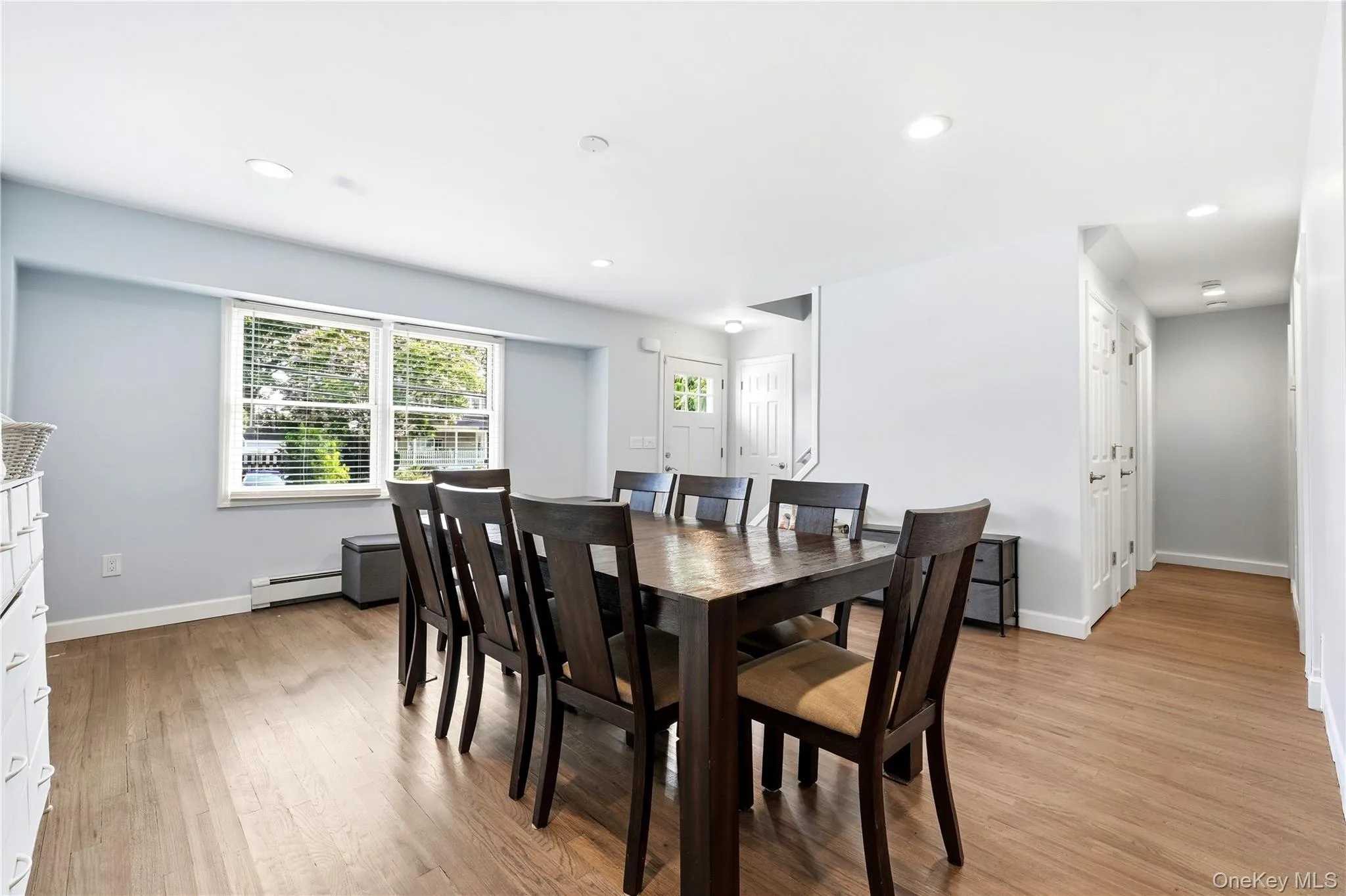 391 Oakwood Avenue, Islip, NY, 4 Bedrooms Bedrooms, 9 Rooms Rooms,2 BathroomsBathrooms,Residential,For Rent,Oakwood,0,1037247 391 Oakwood Avenue, Islip, NY, 4 Bedrooms Bedrooms, 9 Rooms Rooms,2 BathroomsBathrooms,Residential,For Rent,Oakwood,0,1037247
