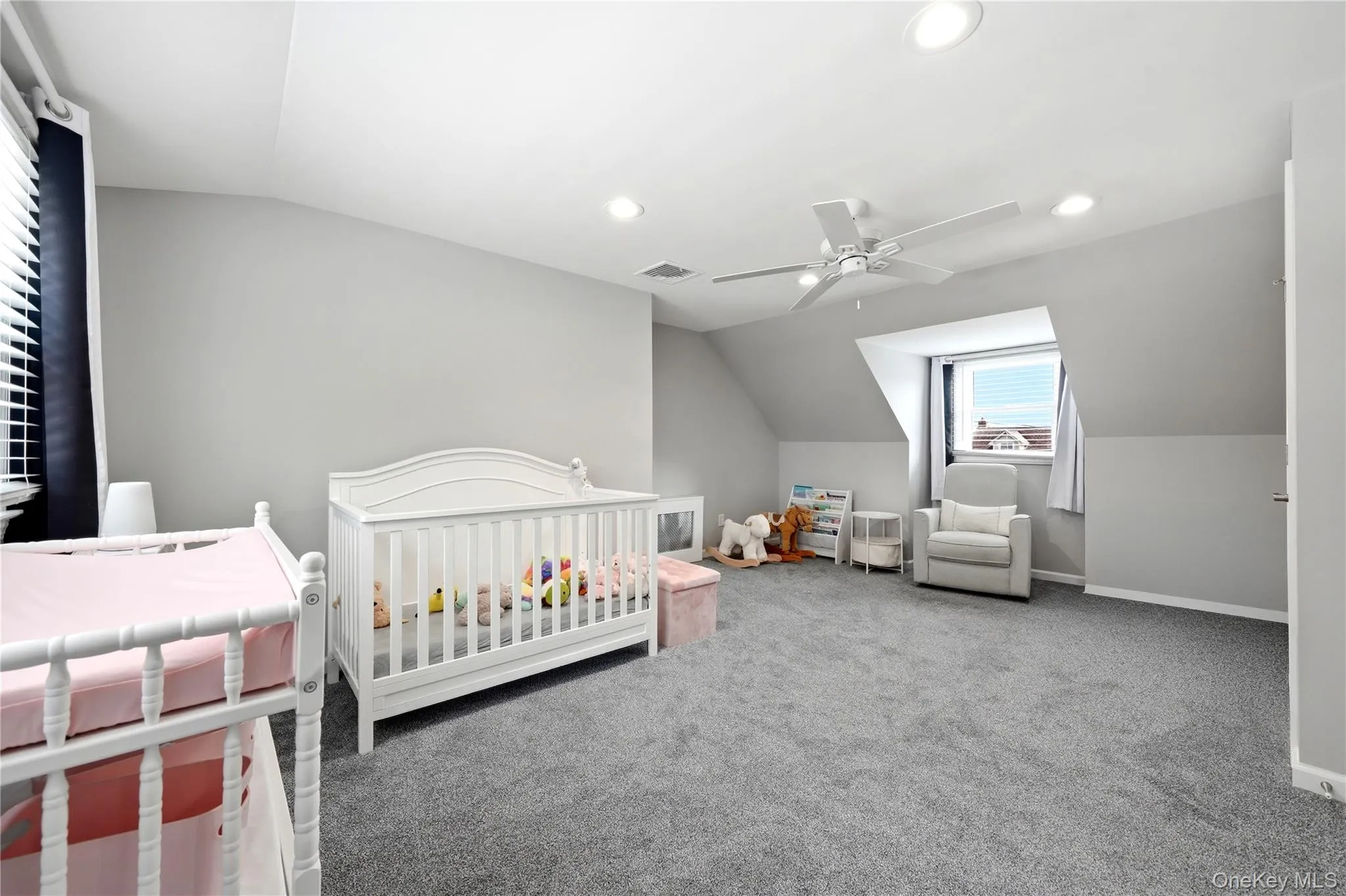 391 Oakwood Avenue, Islip, NY, 4 Bedrooms Bedrooms, 9 Rooms Rooms,2 BathroomsBathrooms,Residential,For Rent,Oakwood,0,1037247 391 Oakwood Avenue, Islip, NY, 4 Bedrooms Bedrooms, 9 Rooms Rooms,2 BathroomsBathrooms,Residential,For Rent,Oakwood,0,1037247