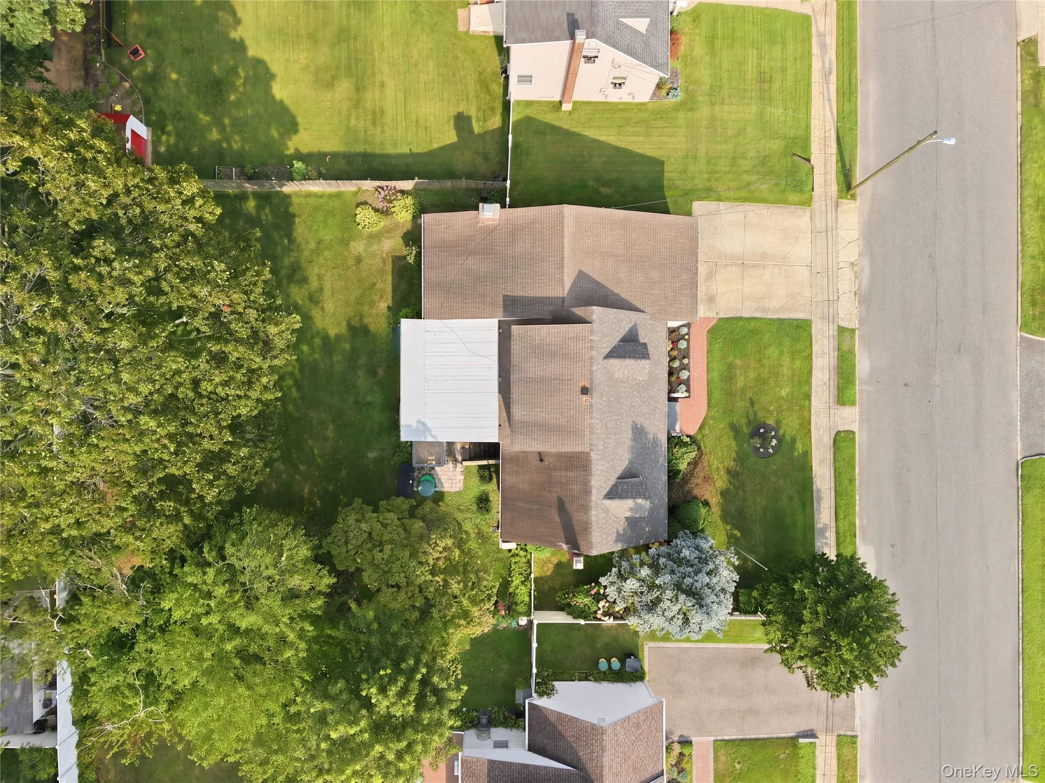 391 Oakwood Avenue, Islip, NY, 4 Bedrooms Bedrooms, 9 Rooms Rooms,2 BathroomsBathrooms,Residential,For Rent,Oakwood,0,1037247 391 Oakwood Avenue, Islip, NY, 4 Bedrooms Bedrooms, 9 Rooms Rooms,2 BathroomsBathrooms,Residential,For Rent,Oakwood,0,1037247