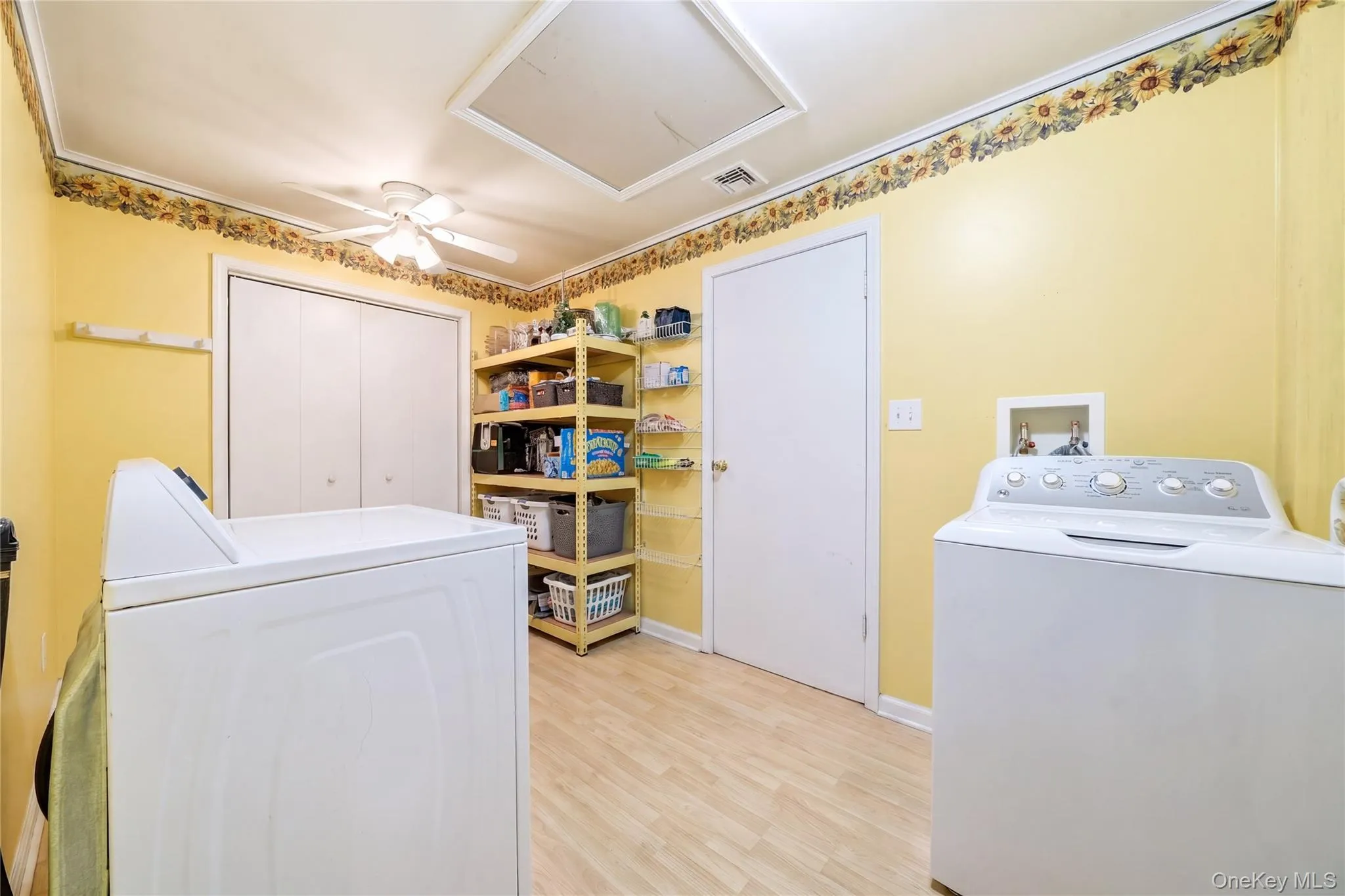 391 Oakwood Avenue, Islip, NY, 4 Bedrooms Bedrooms, 9 Rooms Rooms,2 BathroomsBathrooms,Residential,For Rent,Oakwood,0,1037247 391 Oakwood Avenue, Islip, NY, 4 Bedrooms Bedrooms, 9 Rooms Rooms,2 BathroomsBathrooms,Residential,For Rent,Oakwood,0,1037247