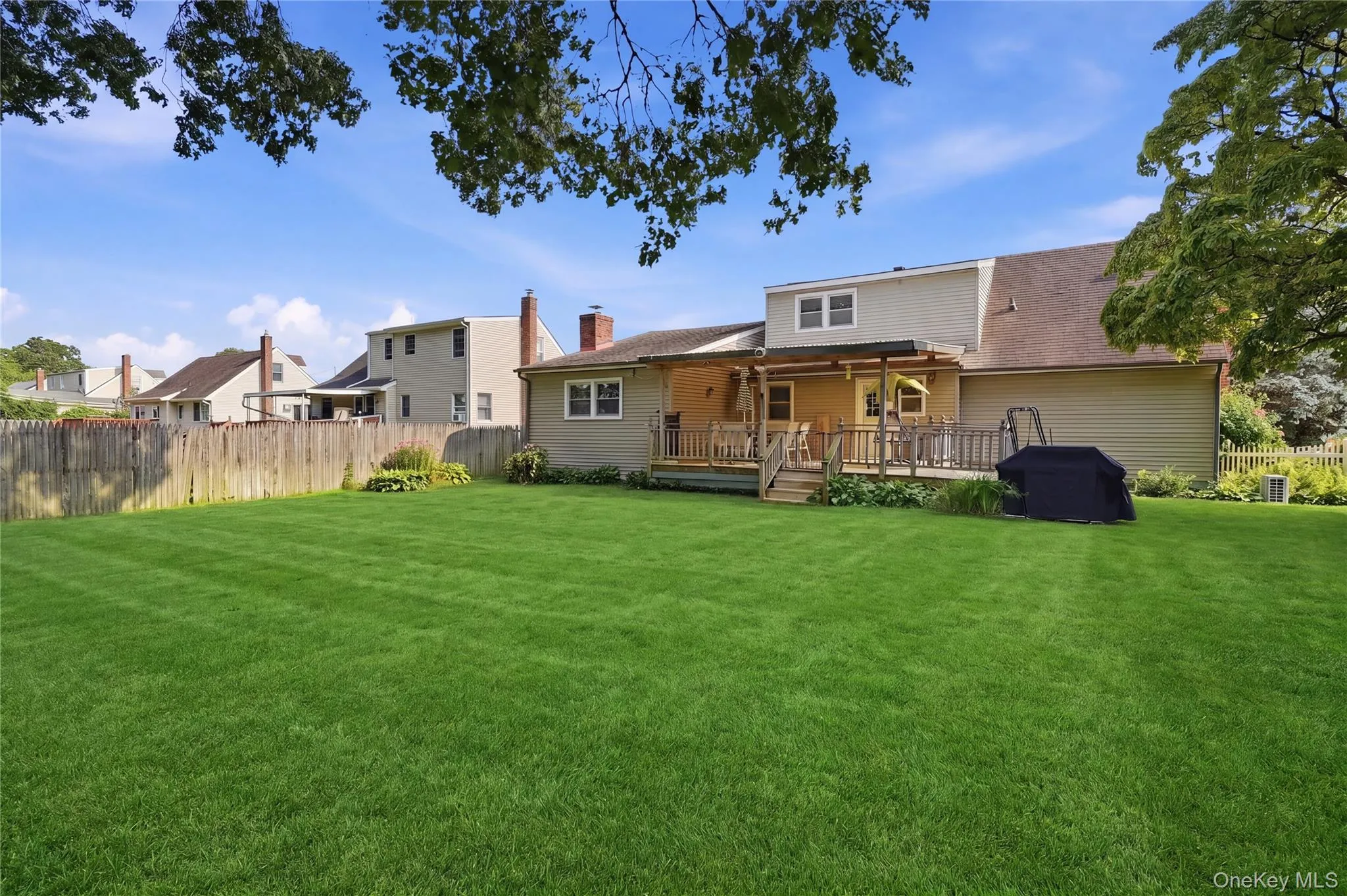 391 Oakwood Avenue, Islip, NY, 4 Bedrooms Bedrooms, 9 Rooms Rooms,2 BathroomsBathrooms,Residential,For Rent,Oakwood,0,1037247 391 Oakwood Avenue, Islip, NY, 4 Bedrooms Bedrooms, 9 Rooms Rooms,2 BathroomsBathrooms,Residential,For Rent,Oakwood,0,1037247