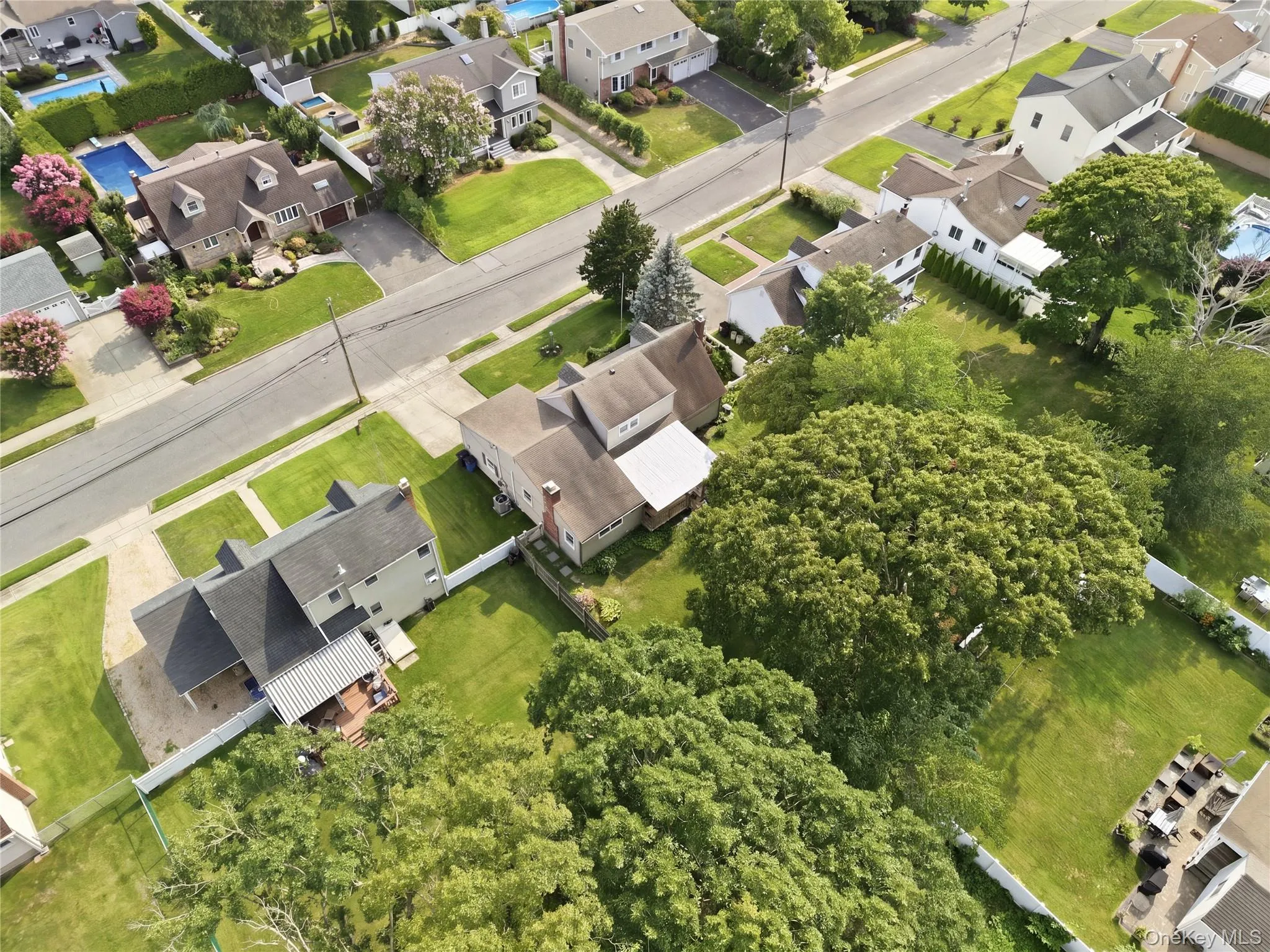 391 Oakwood Avenue, Islip, NY, 4 Bedrooms Bedrooms, 9 Rooms Rooms,2 BathroomsBathrooms,Residential,For Rent,Oakwood,0,1037247 391 Oakwood Avenue, Islip, NY, 4 Bedrooms Bedrooms, 9 Rooms Rooms,2 BathroomsBathrooms,Residential,For Rent,Oakwood,0,1037247