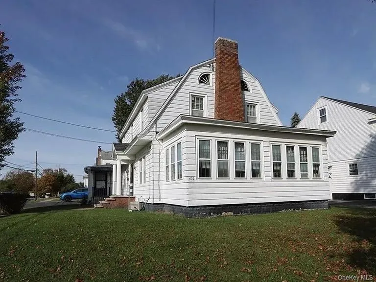 601 Wadsworth Street, Syracuse, NY, 4 Bedrooms Bedrooms, 10 Rooms Rooms,2 BathroomsBathrooms,Residential Lease,For Rent,Wadsworth,0,1037252 601 Wadsworth Street, Syracuse, NY, 4 Bedrooms Bedrooms, 10 Rooms Rooms,2 BathroomsBathrooms,Residential Lease,For Rent,Wadsworth,0,1037252
