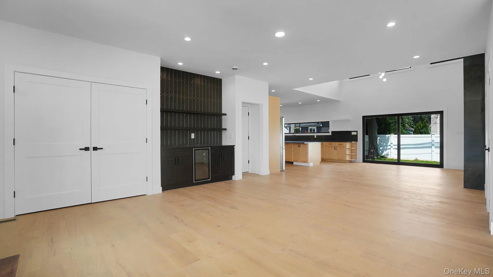 25 Red Maple Drive, Hempstead, NY, 5 Bedrooms Bedrooms, 10 Rooms Rooms,4 BathroomsBathrooms,Residential,For Rent,Red Maple,0,1037253 25 Red Maple Drive, Hempstead, NY, 5 Bedrooms Bedrooms, 10 Rooms Rooms,4 BathroomsBathrooms,Residential,For Rent,Red Maple,0,1037253