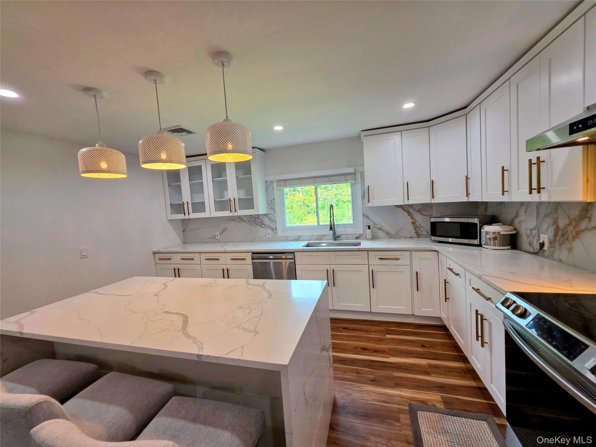 84 Pine Road, Hyde Park, NY, 3 Bedrooms Bedrooms, 7 Rooms Rooms,2 BathroomsBathrooms,Residential,For Rent,Pine,0,1037256 84 Pine Road, Hyde Park, NY, 3 Bedrooms Bedrooms, 7 Rooms Rooms,2 BathroomsBathrooms,Residential,For Rent,Pine,0,1037256
